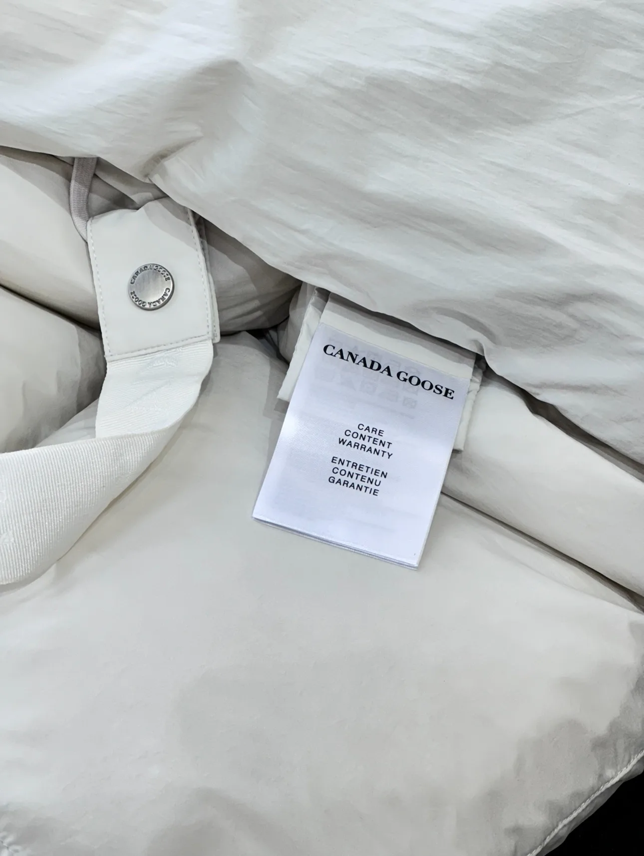 Куртки И Пуховики Женские Canada Goose 18099859
