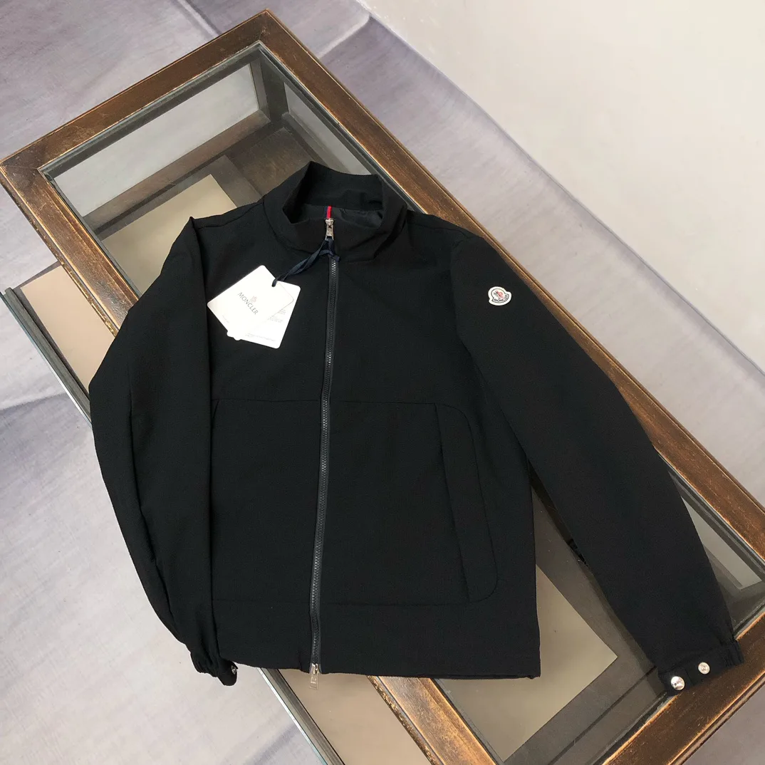 Куртки И Пуховики Мужские Moncler 9620352