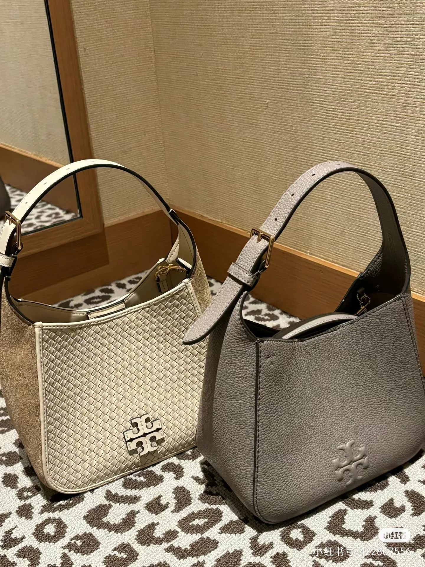 Классические Сумки Женские Tory Burch 22897