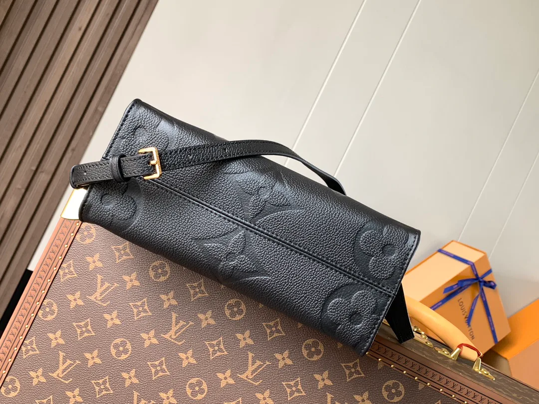 Классические Сумки Женские Louis Vuitton 18148122