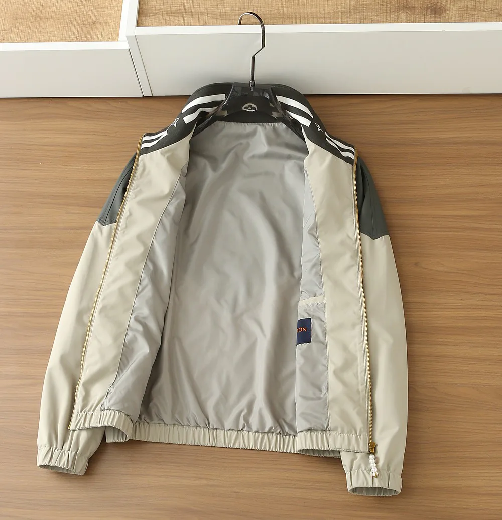 Куртки И Пуховики Мужские Louis Vuitton 11425419