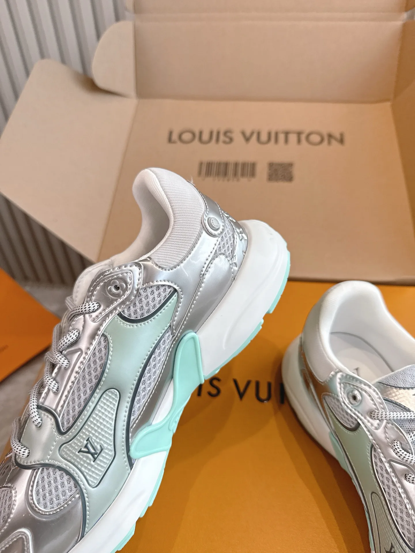 Кроссовки Мужские Louis Vuitton 8979805