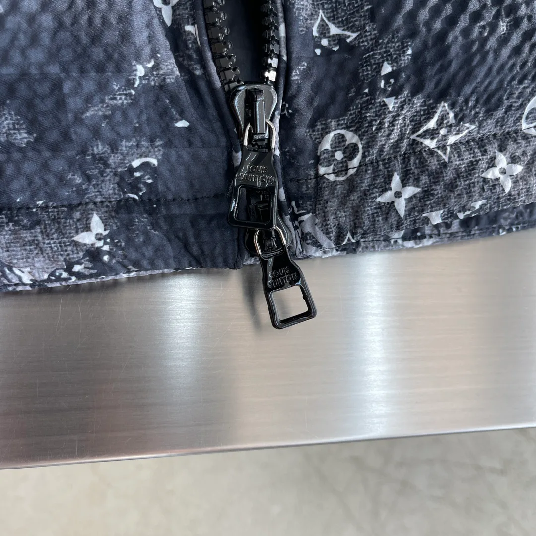 Куртки И Пуховики Мужские Louis Vuitton 1860147