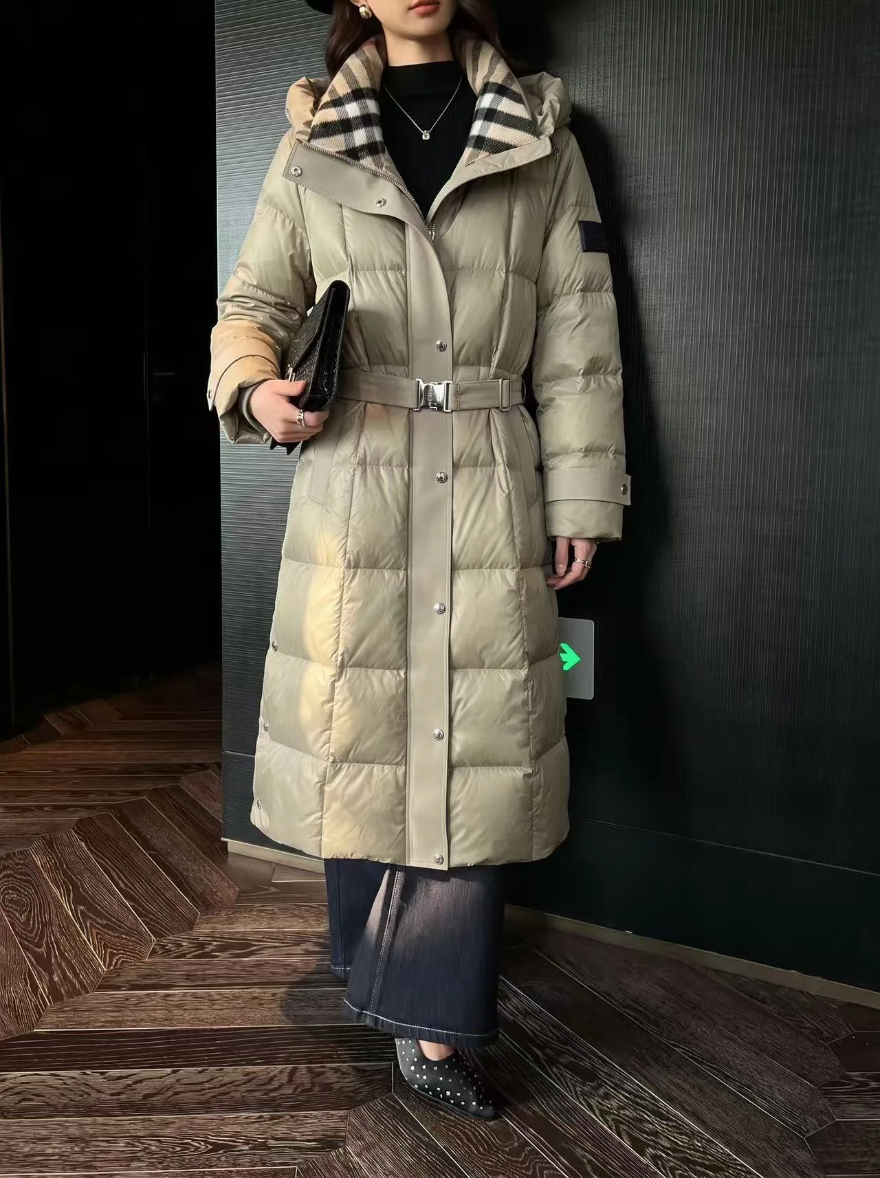 Куртки И Пуховики Женские Burberry 18248312