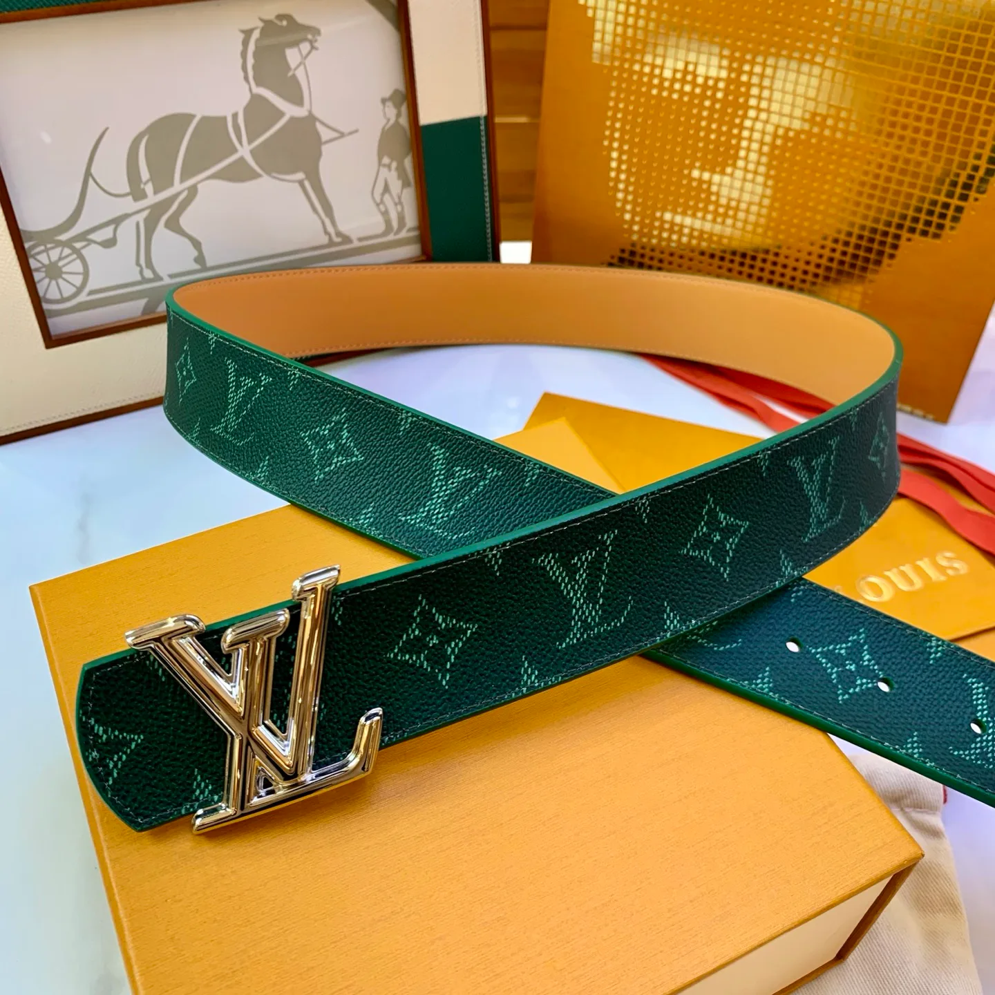 Ремни Louis Vuitton 17725239