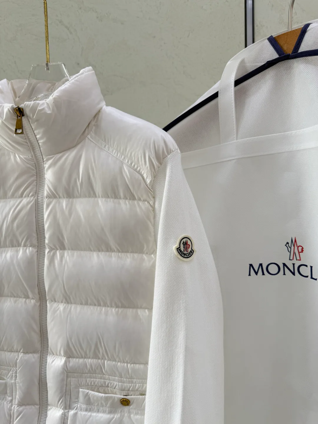 Куртки И Пуховики Женские Moncler 18761872