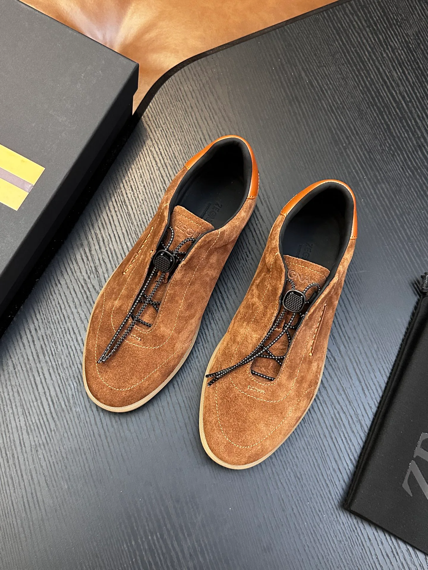 Кроссовки Женские Zegna 18514893
