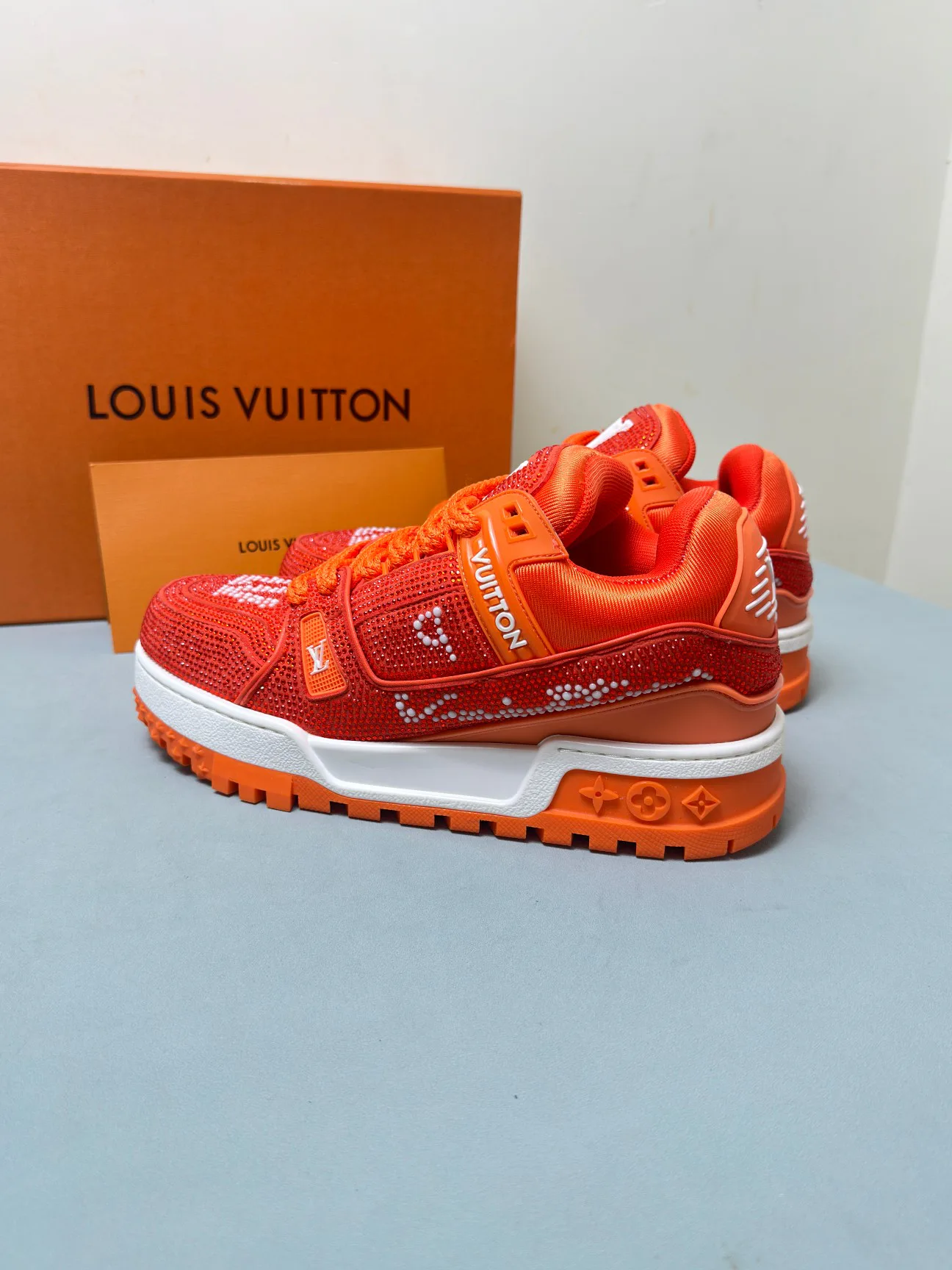 Кроссовки Женские Louis Vuitton 11073651
