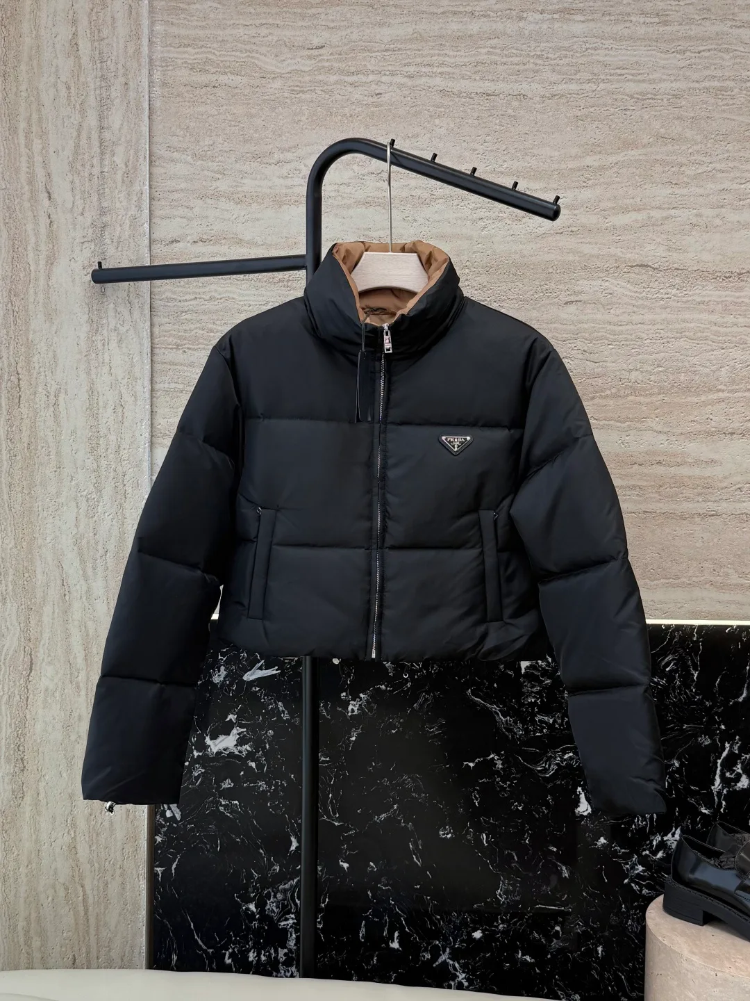 Куртки И Пуховики Женские Prada 19572383