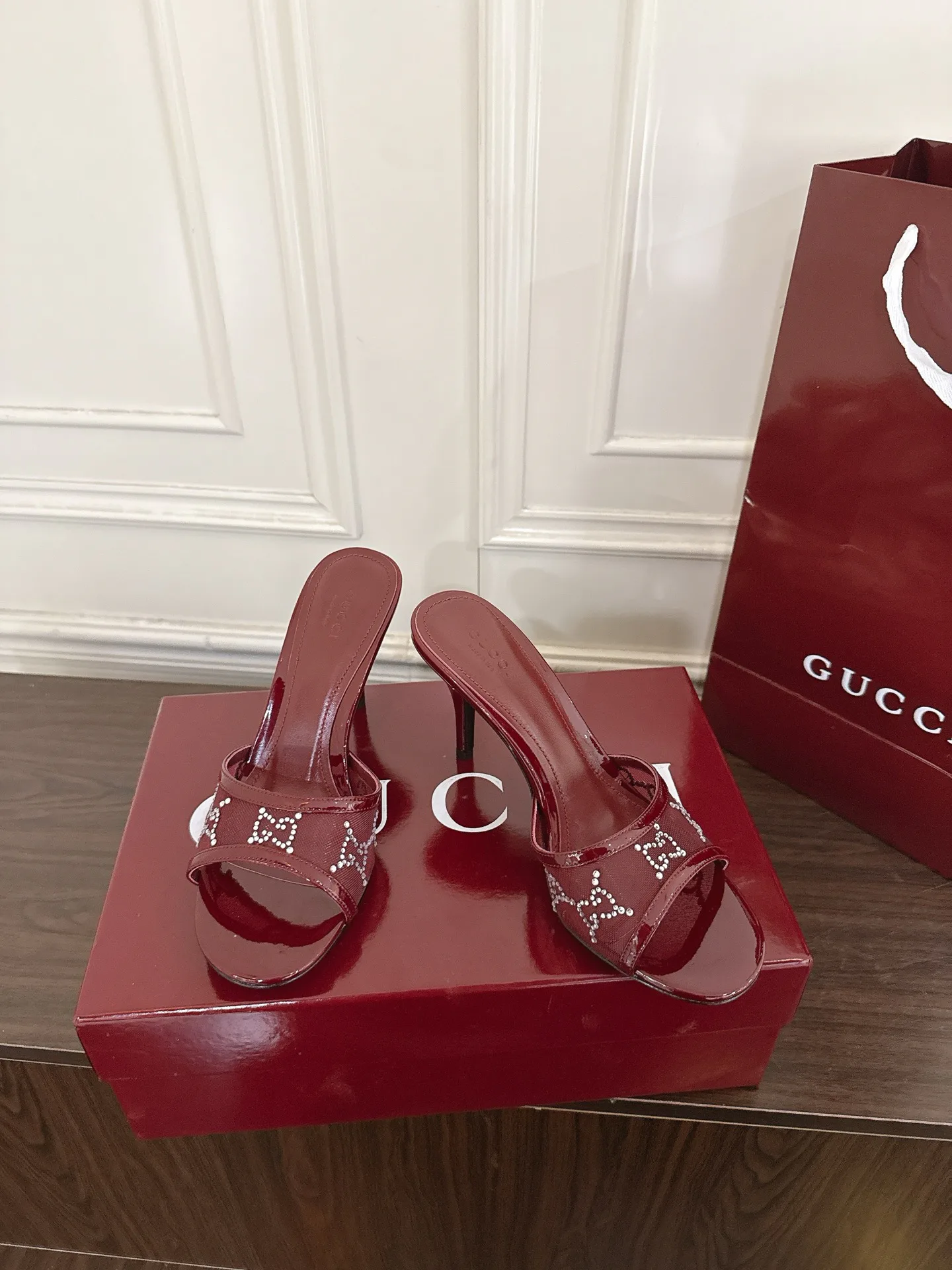 Босоножки Женские Gucci 13433026