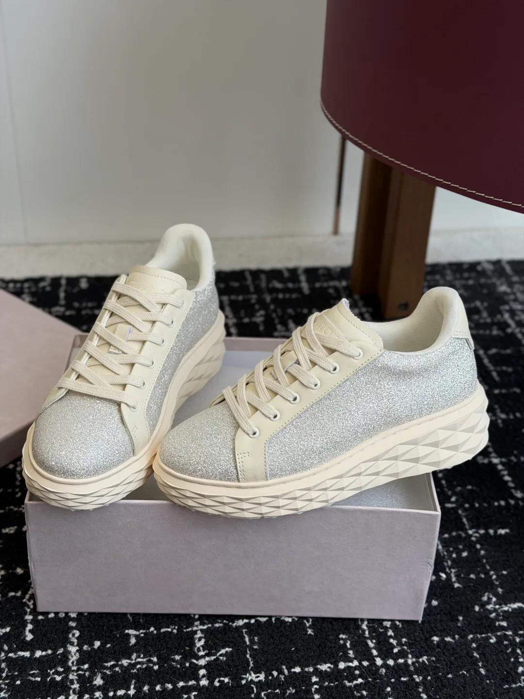 Кроссовки Женские Jimmy Choo 18260365
