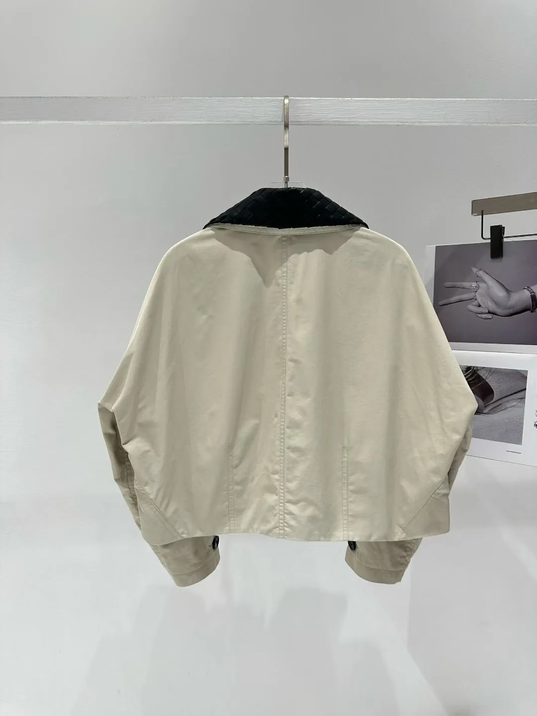 Кожаные Куртки И Дублёнки Женские Bottega Veneta 11700528