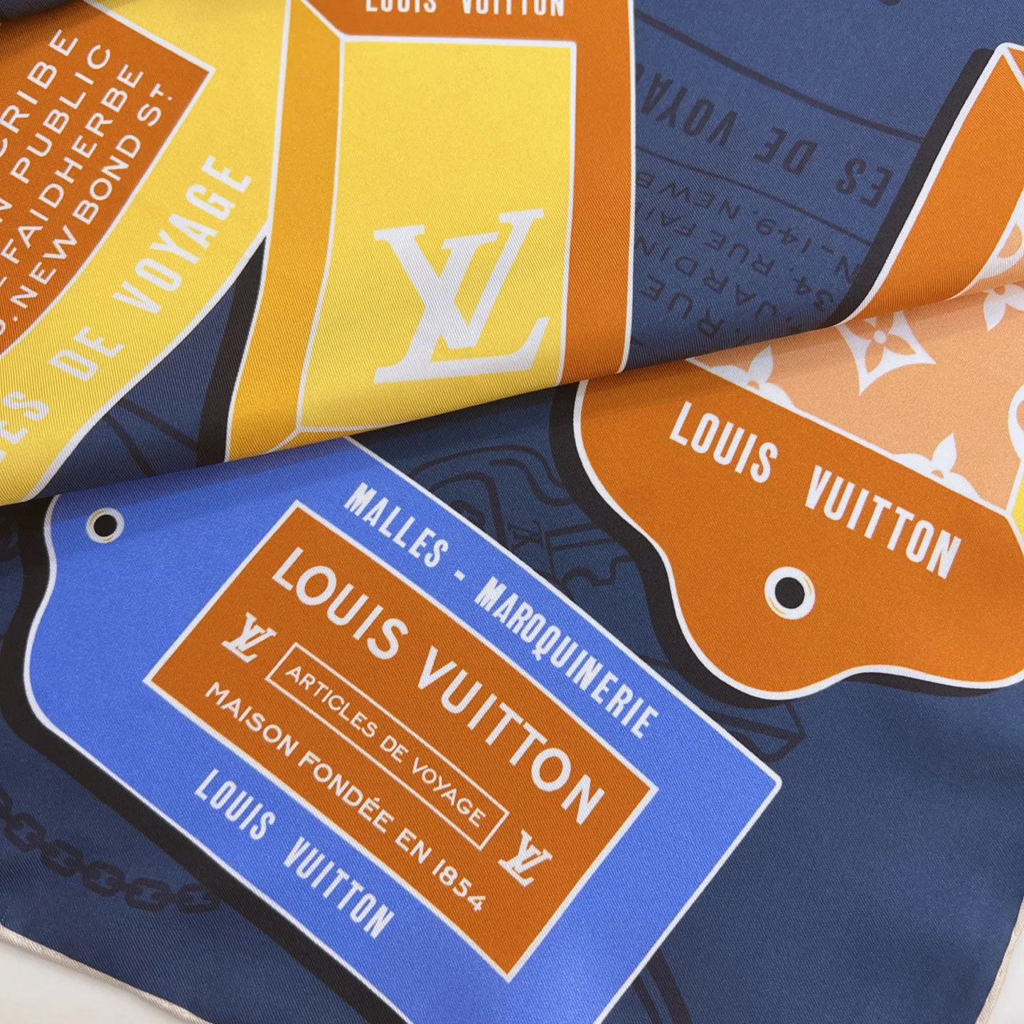 Платки Louis Vuitton 16885836