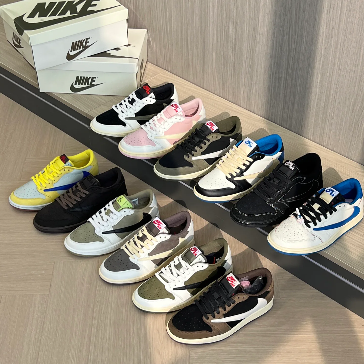 Кроссовки Женские Air Jordan 1270059