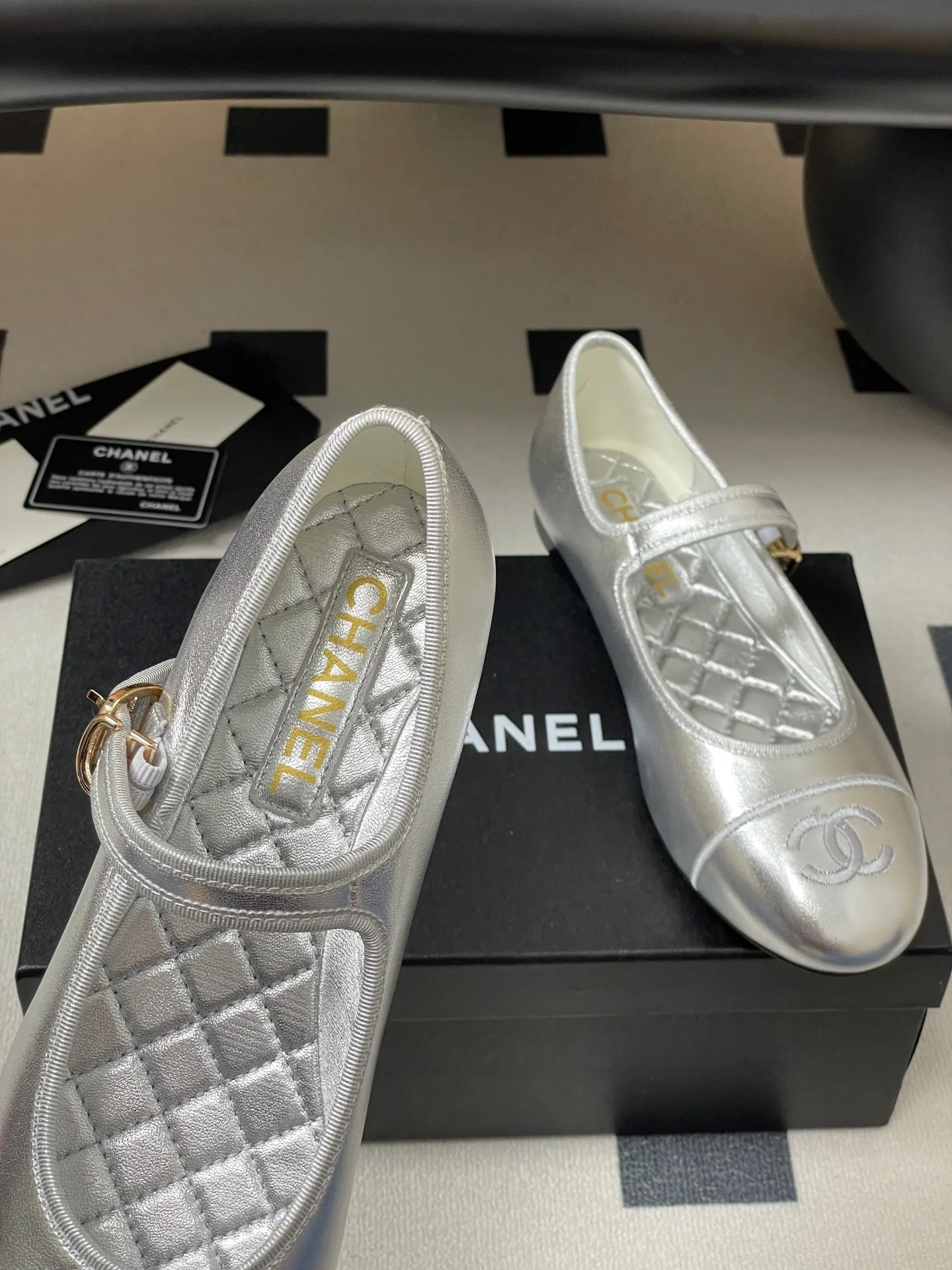 Туфли Женские Chanel 18764075
