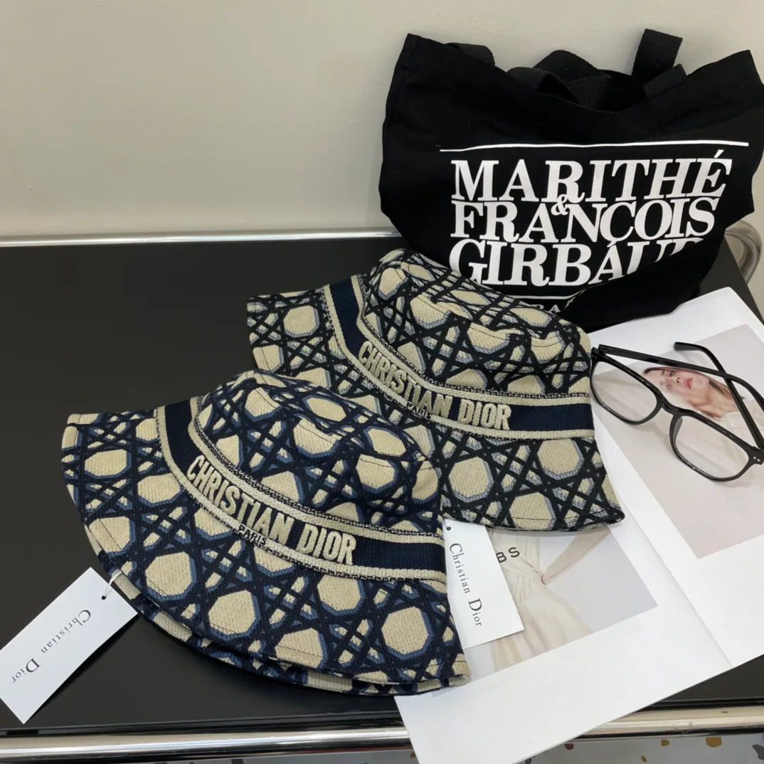 Головные Уборы Christian Dior 13294374