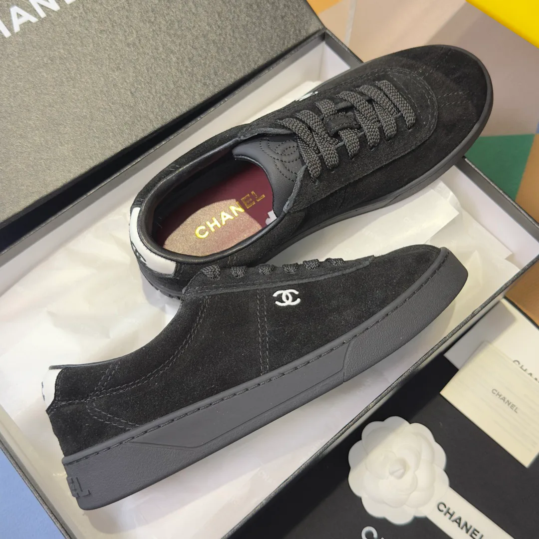 Кроссовки Женские Chanel 13176902