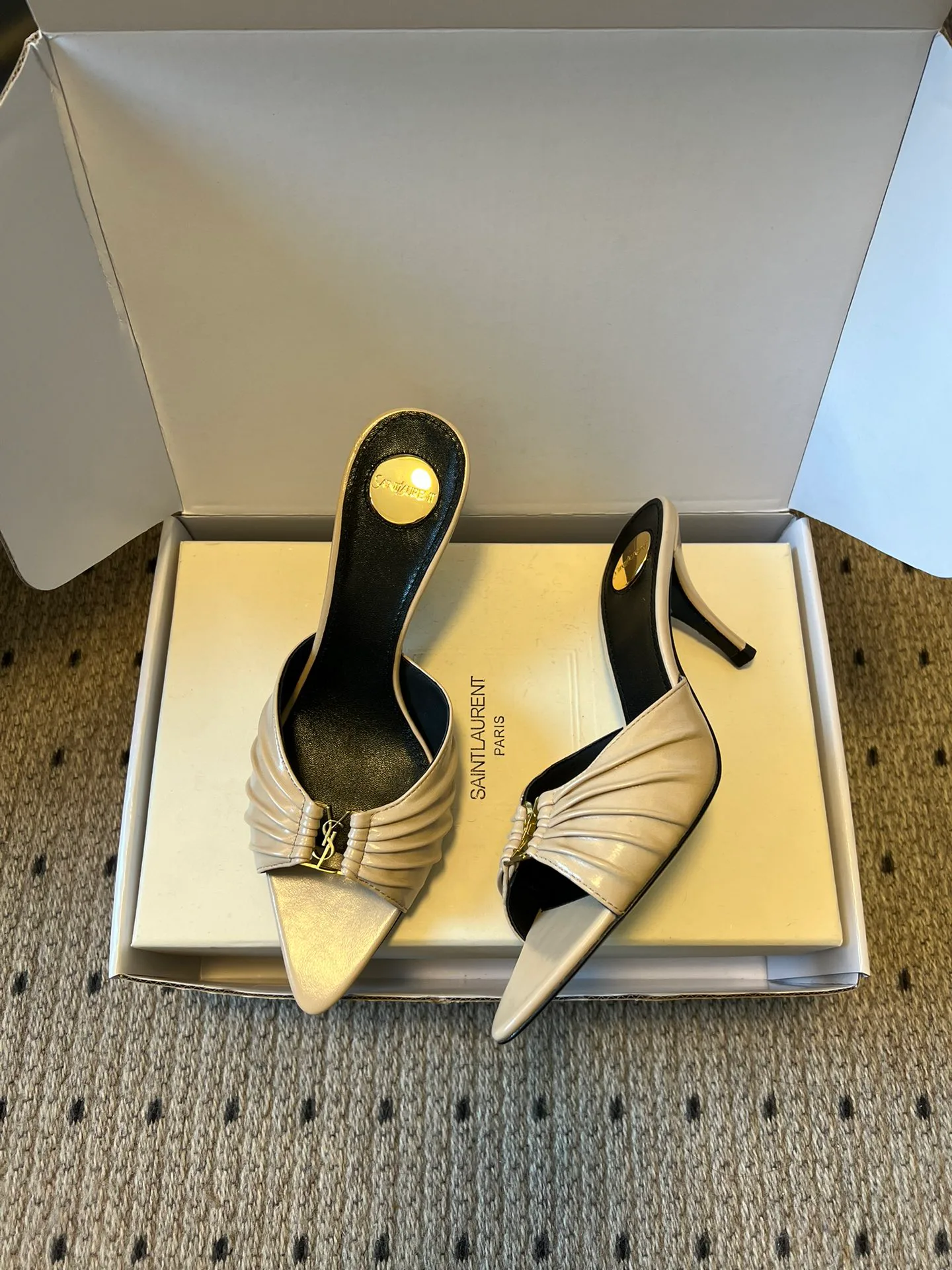 Босоножки Женские Saint Laurent 10835445