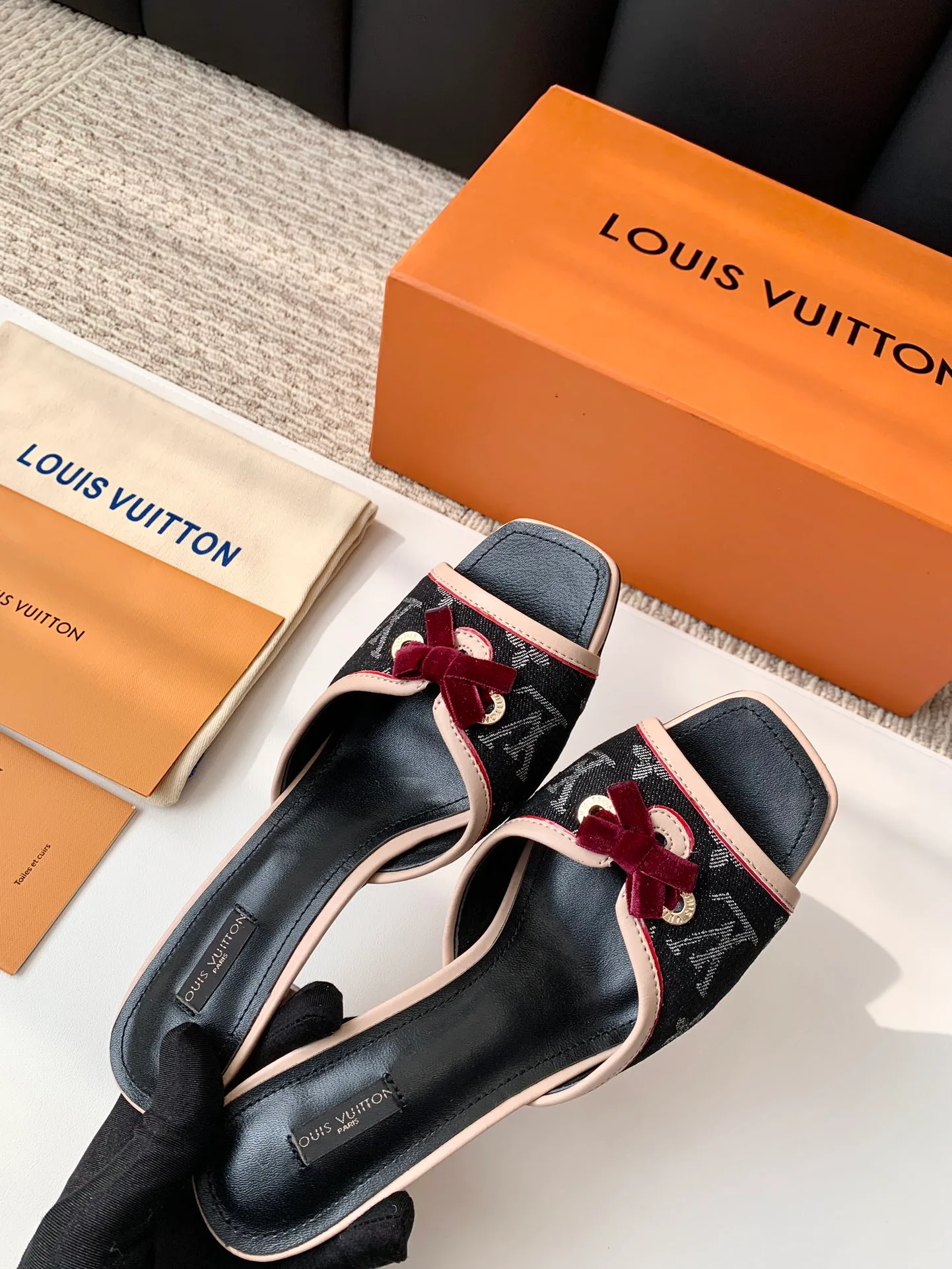 Туфли Женские Louis Vuitton 11263781