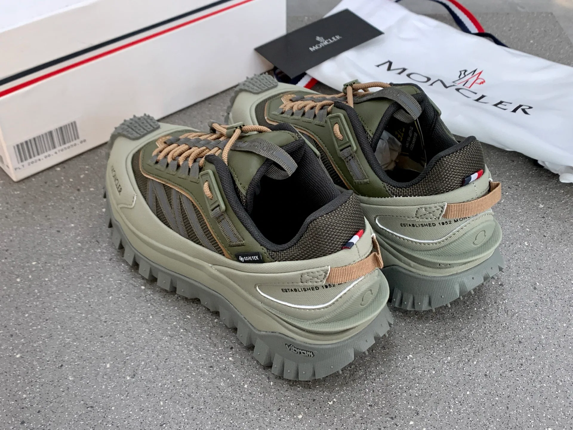 Кроссовки Женские Moncler 1261046