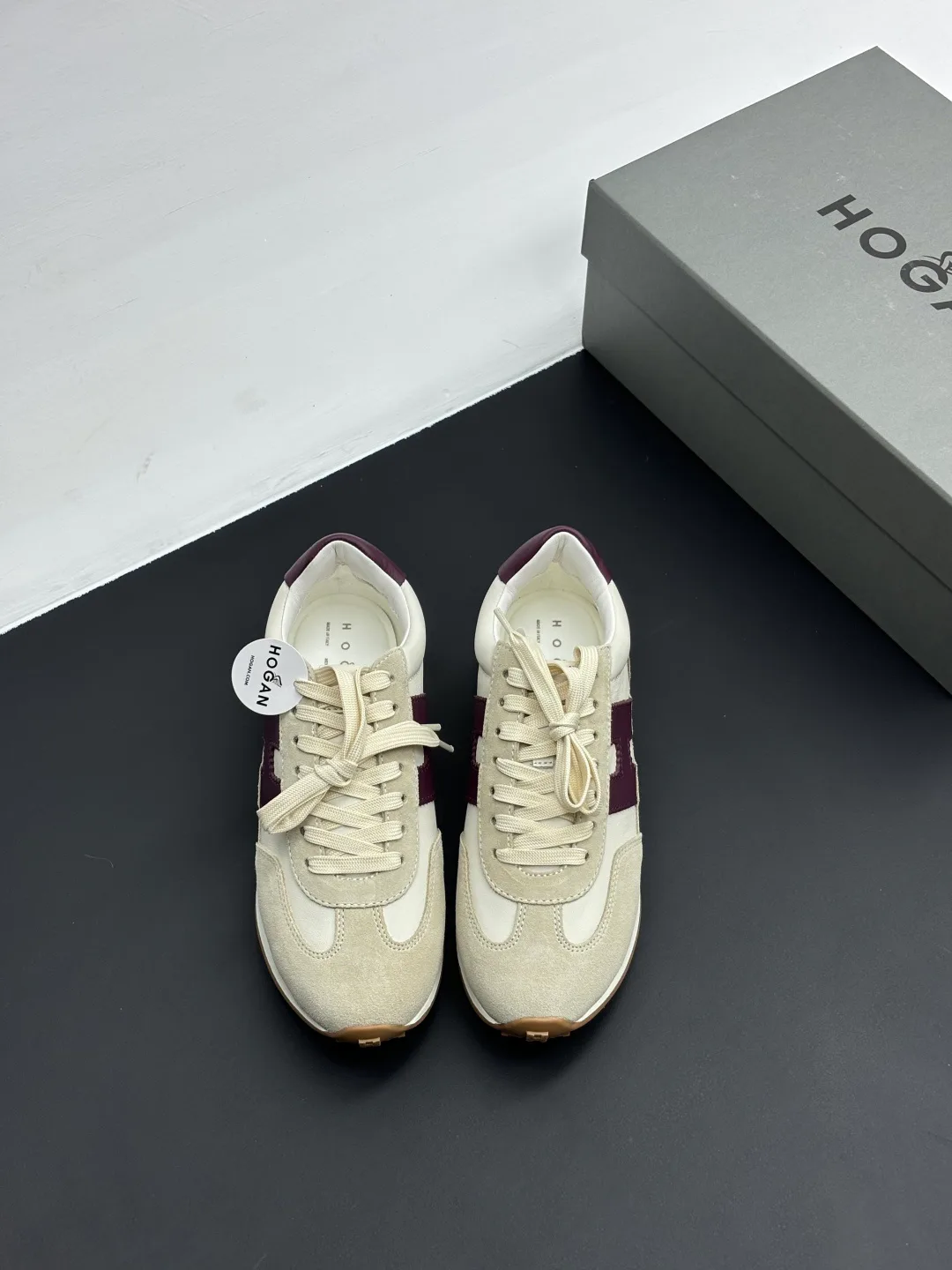Кроссовки Женские Hogan 18732058