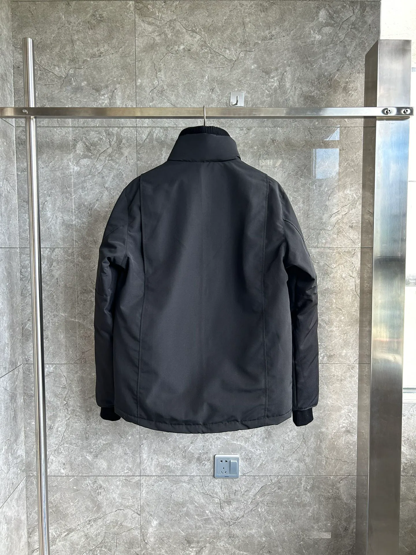 Куртки И Пуховики Мужские Canada Goose 2995