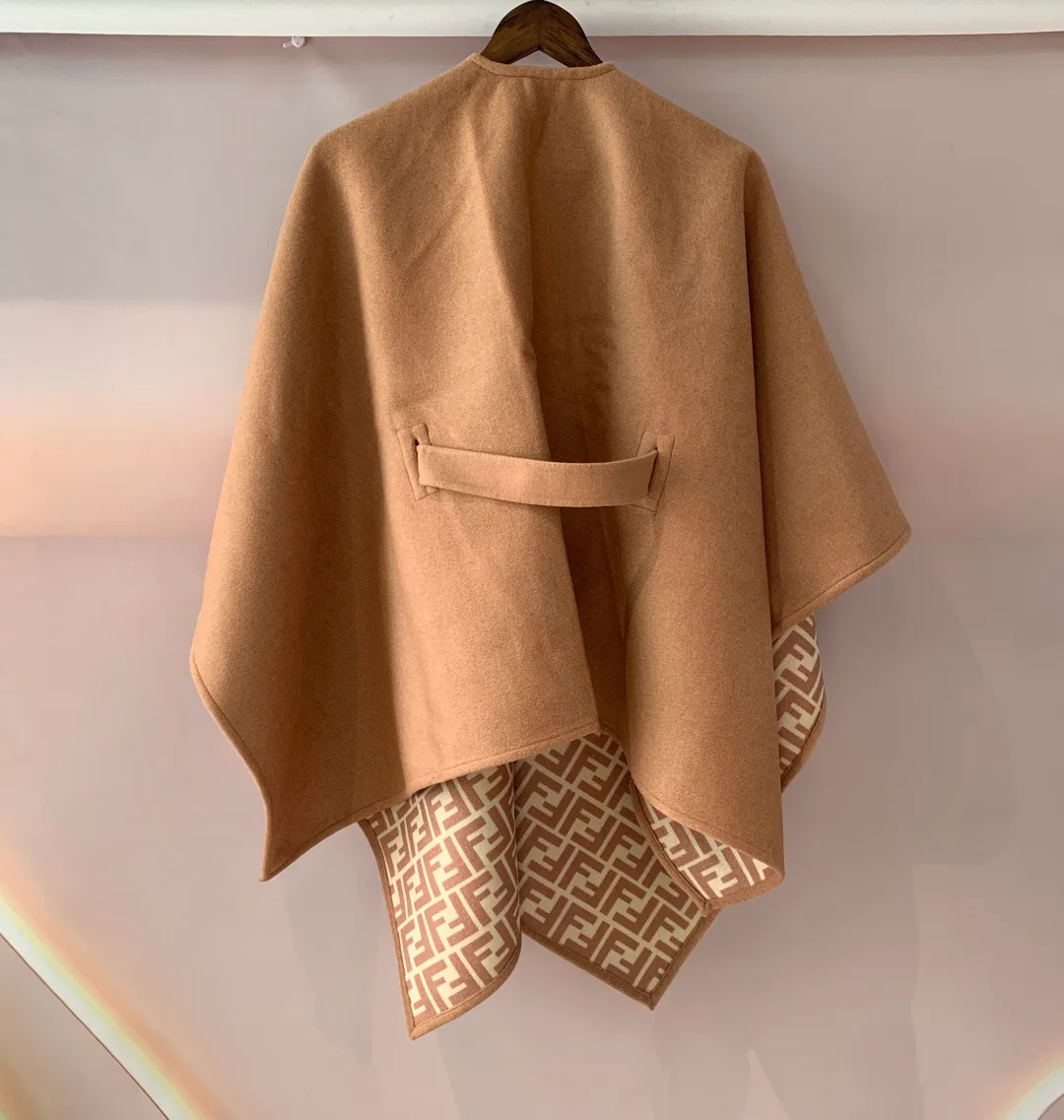 Пальто Женские Fendi 19187237
