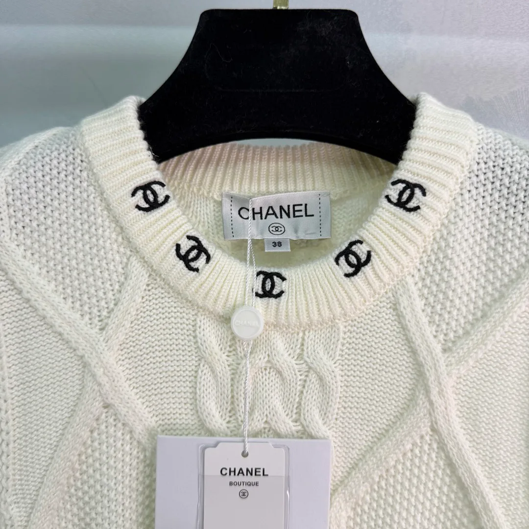 Жилеты Женские Chanel 13237543