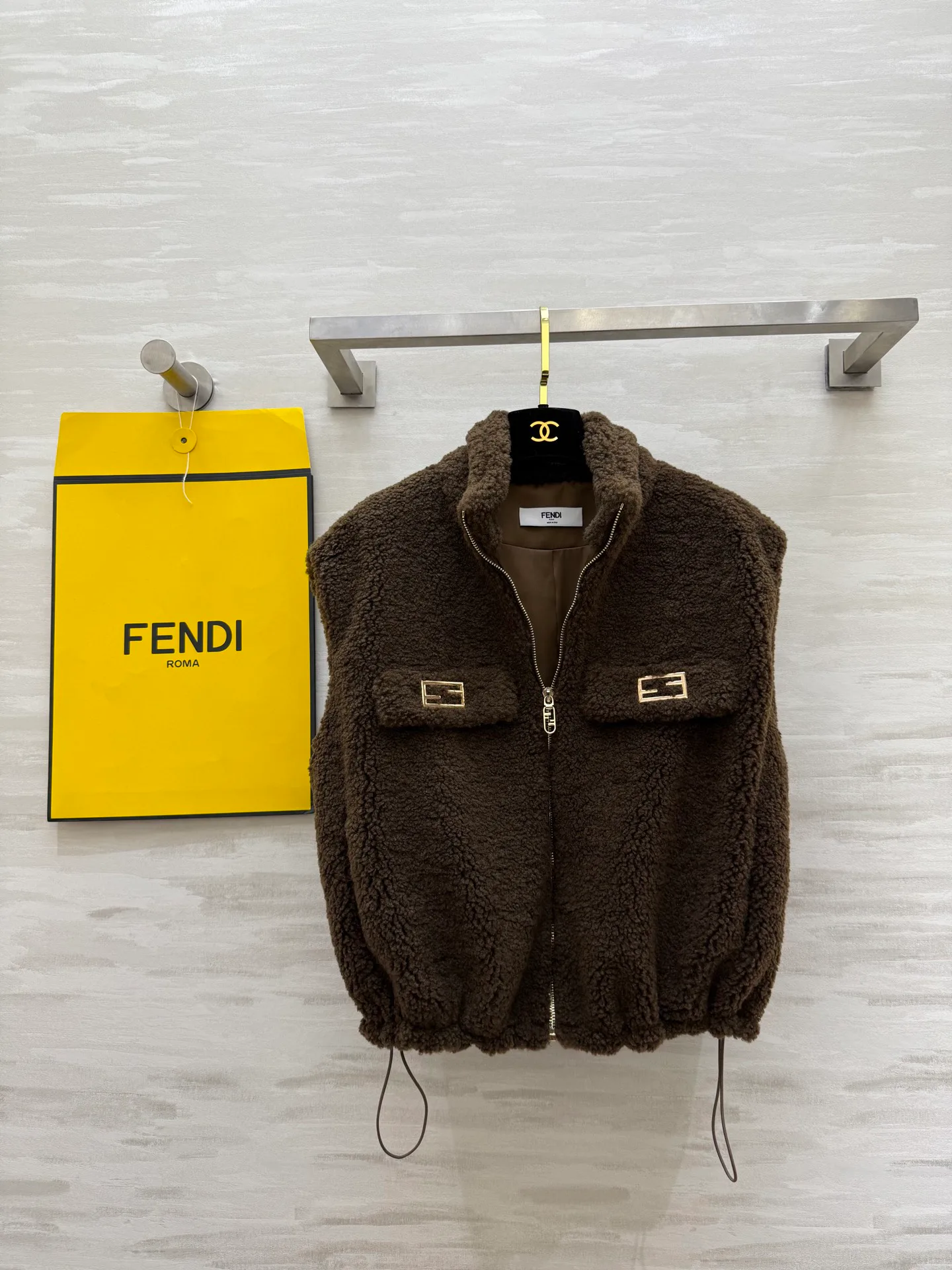 Жилеты Женские Fendi 600436