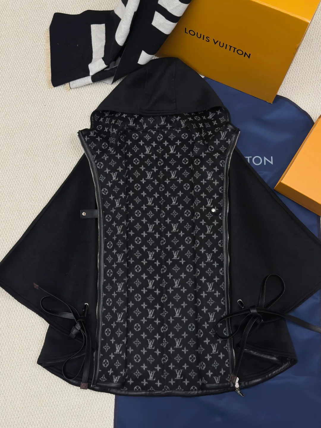 Куртки И Пуховики Женские Louis Vuitton 784470