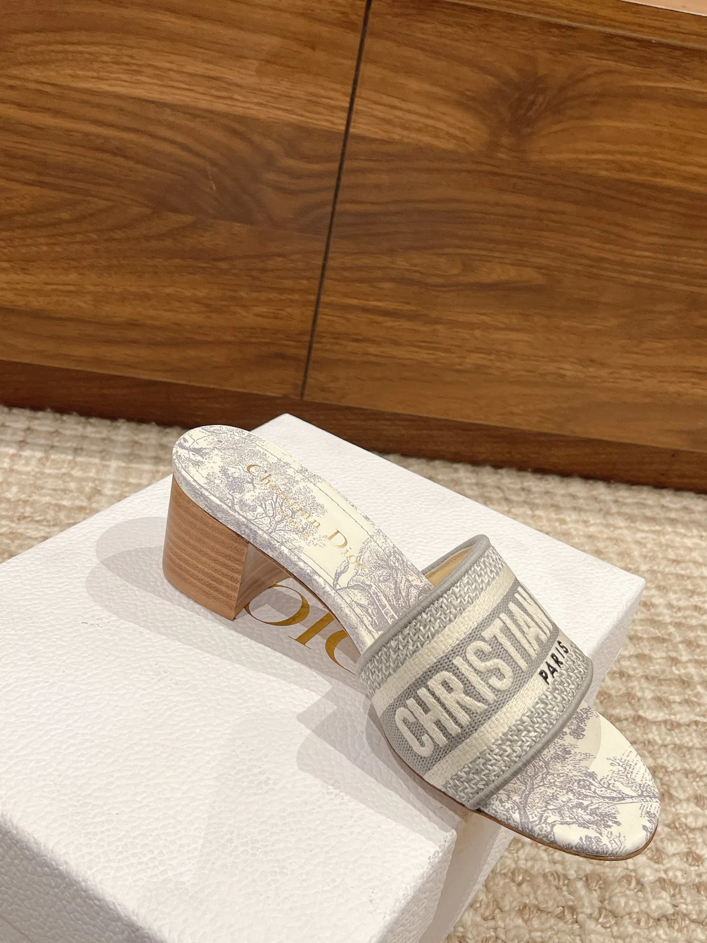 Босоножки Женские Christian Dior 11600086