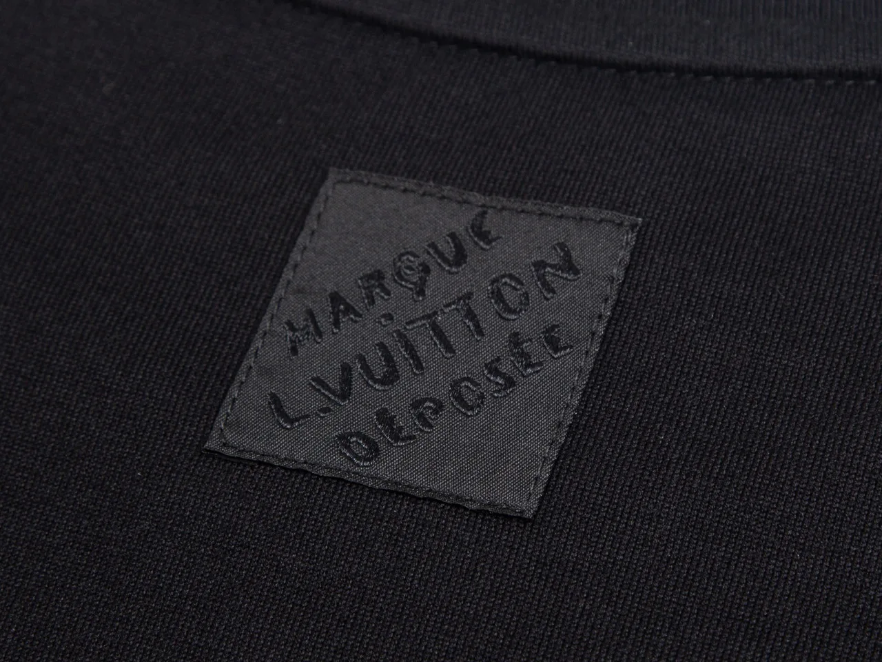 Футболки Женские Louis Vuitton 18989808