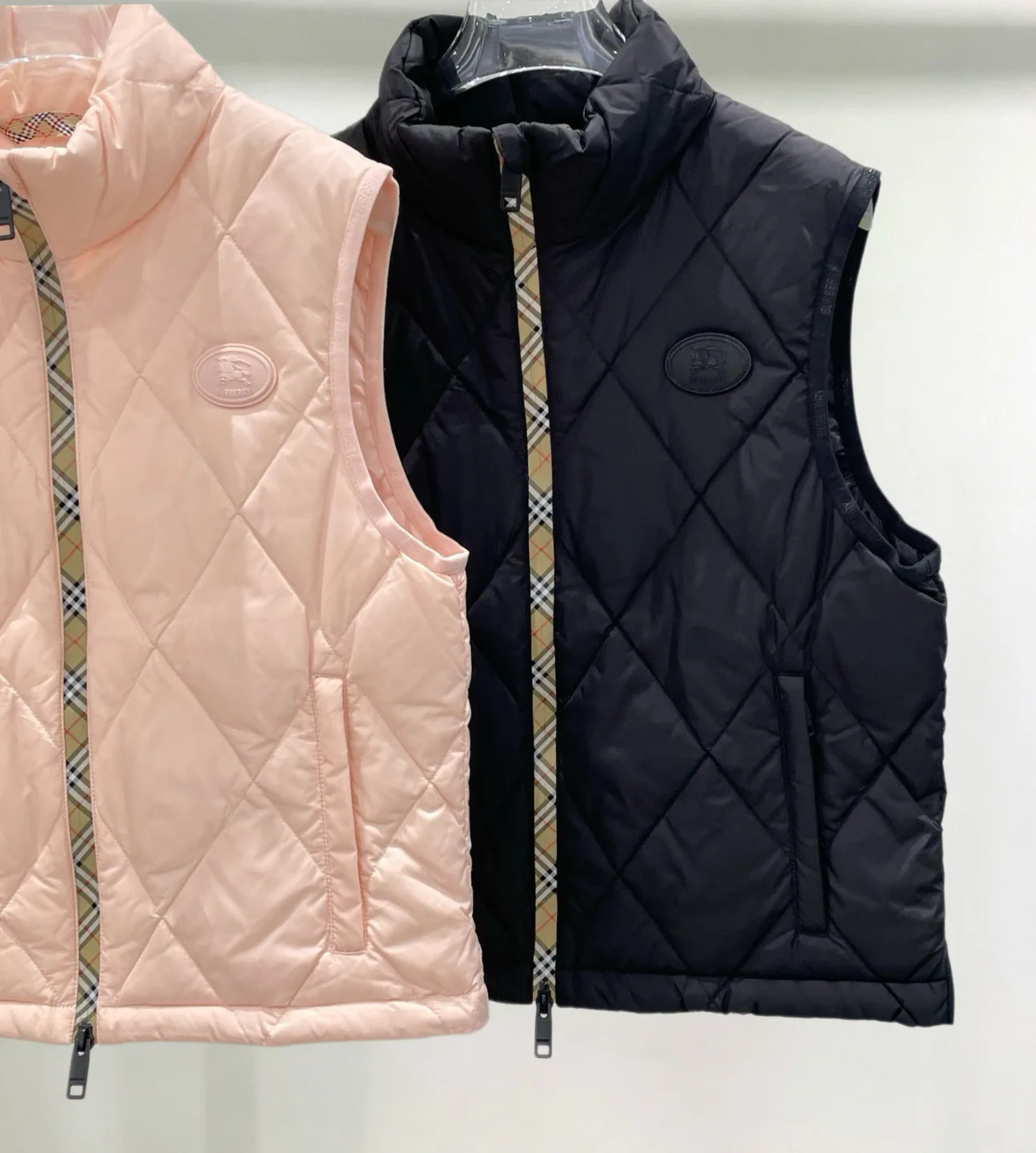Жилеты Женские Burberry 18566244
