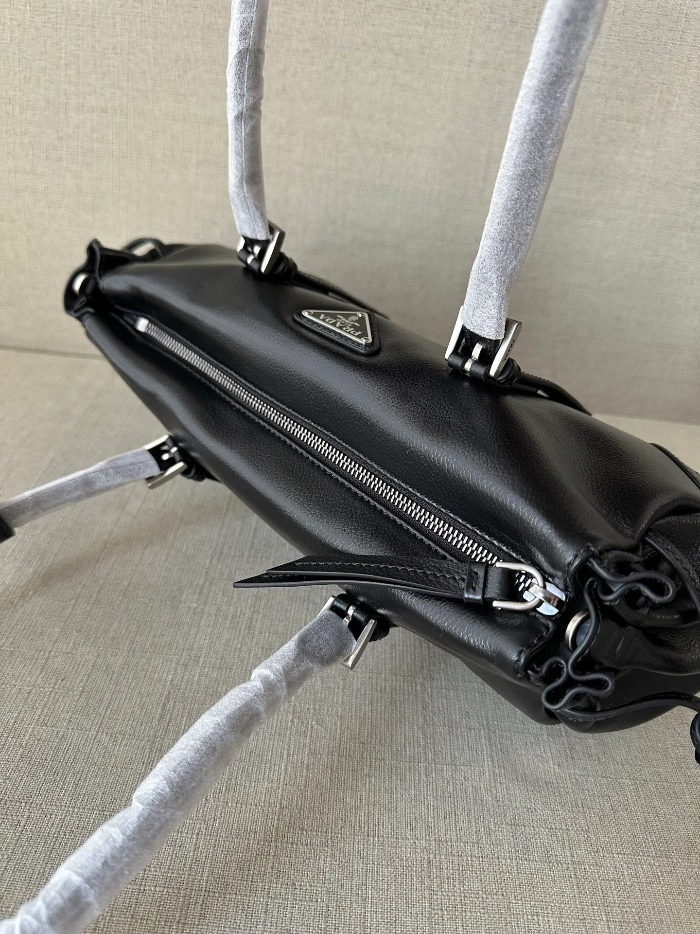 Классические Сумки Женские Prada 13306192