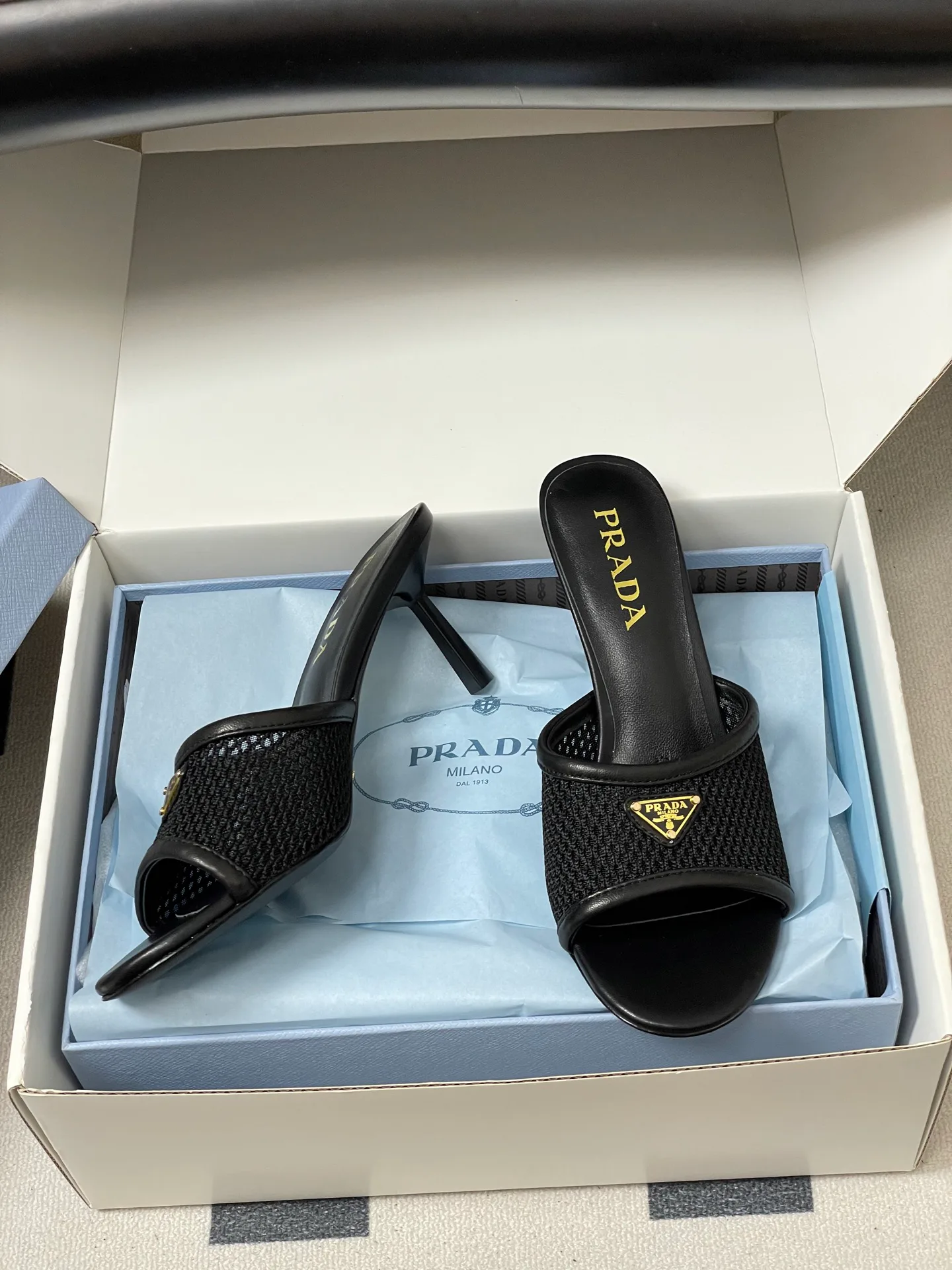 Босоножки Женские Prada 13351264