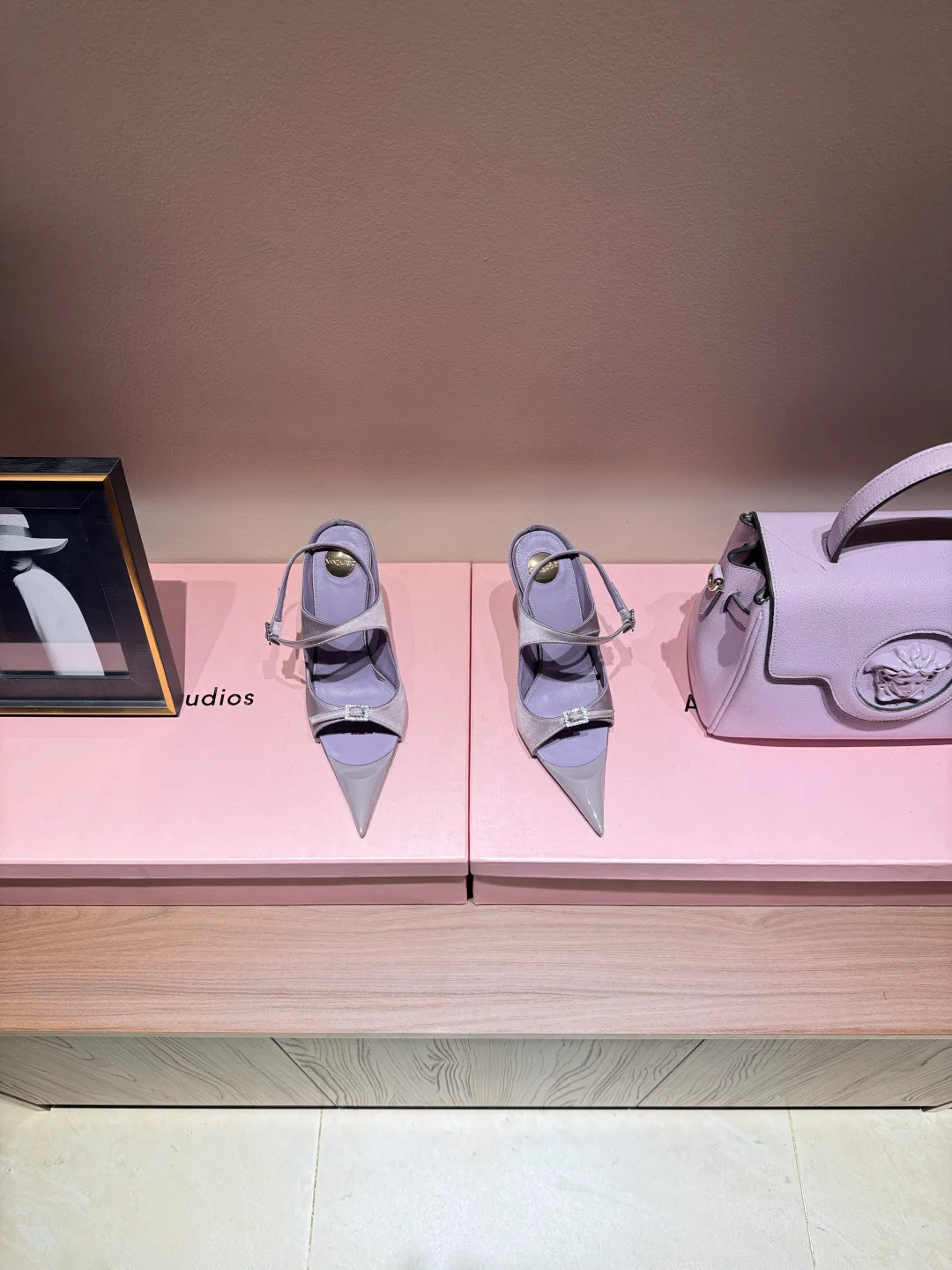 Босоножки Женские Saint Laurent 5737614