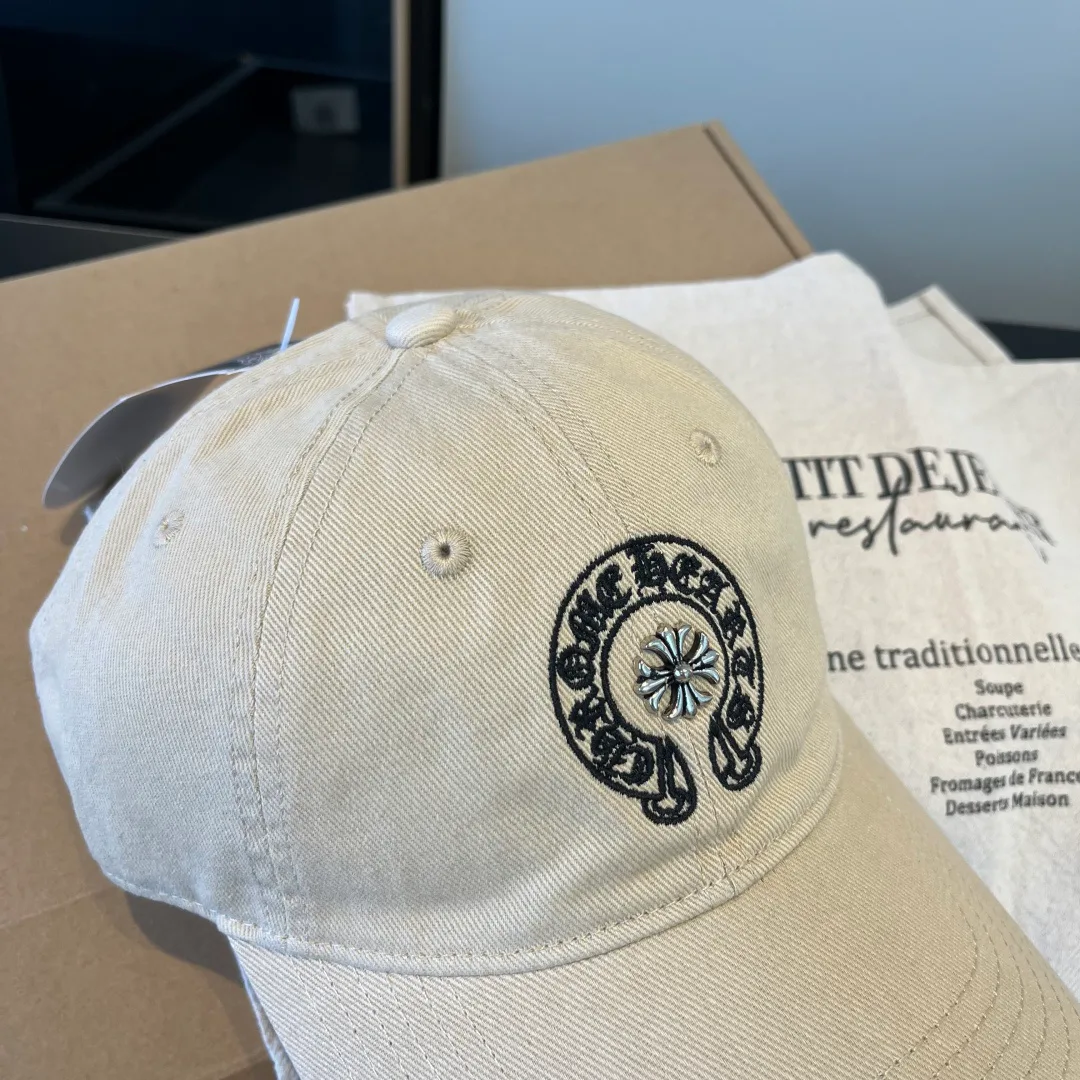 Головные Уборы Chrome Hearts 10776497