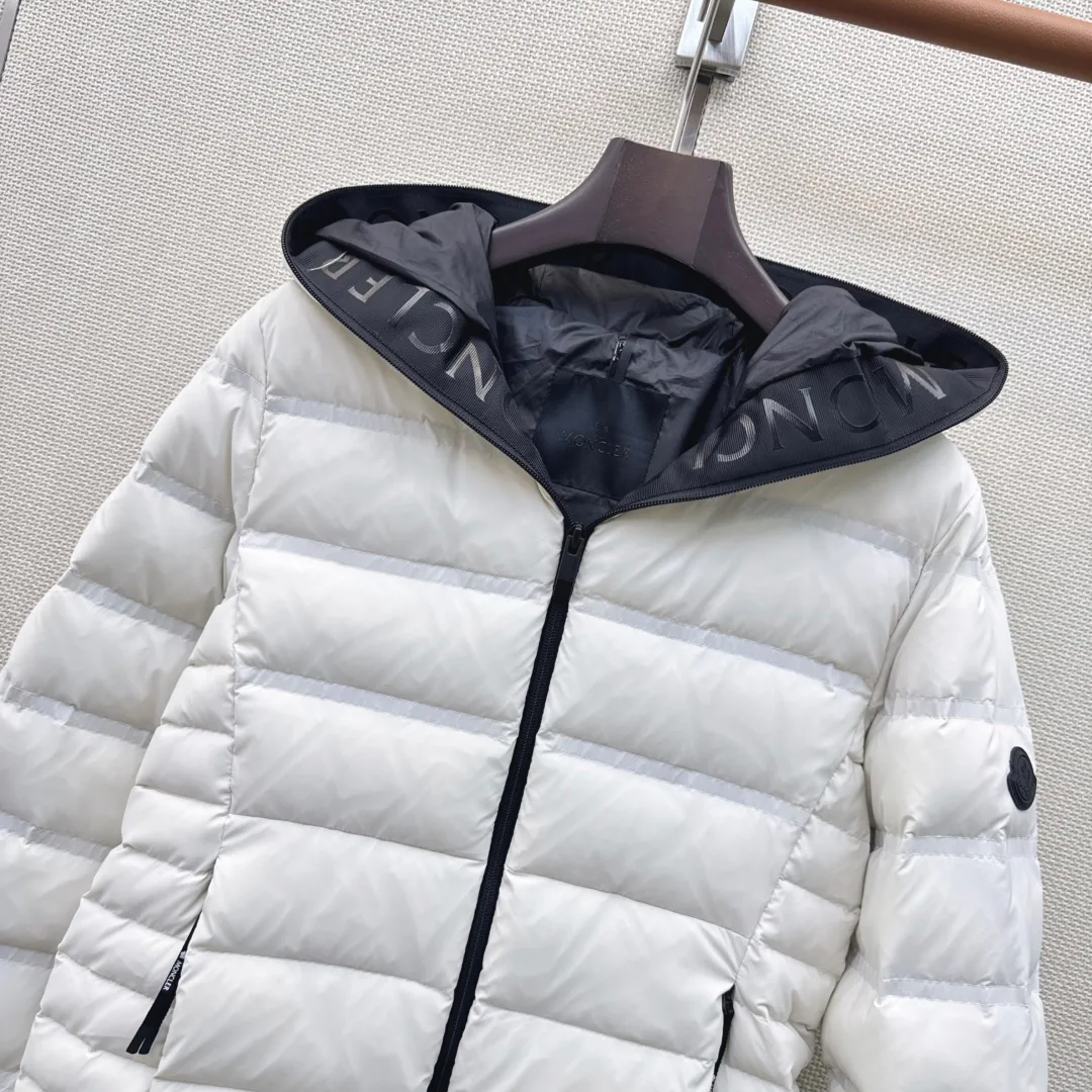 Куртки И Пуховики Женские Moncler 18450472