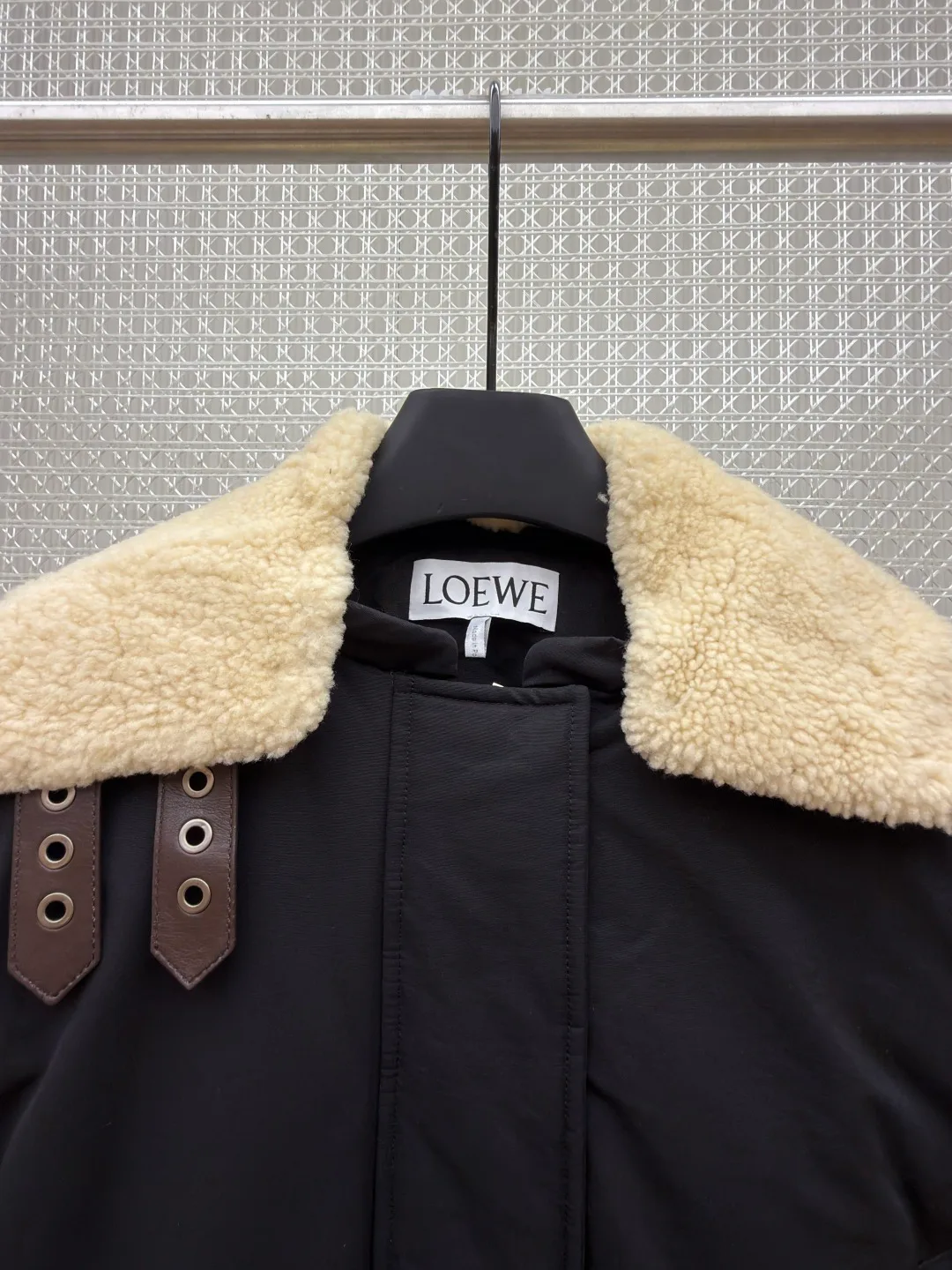Куртки И Пуховики Женские Loewe 18612878