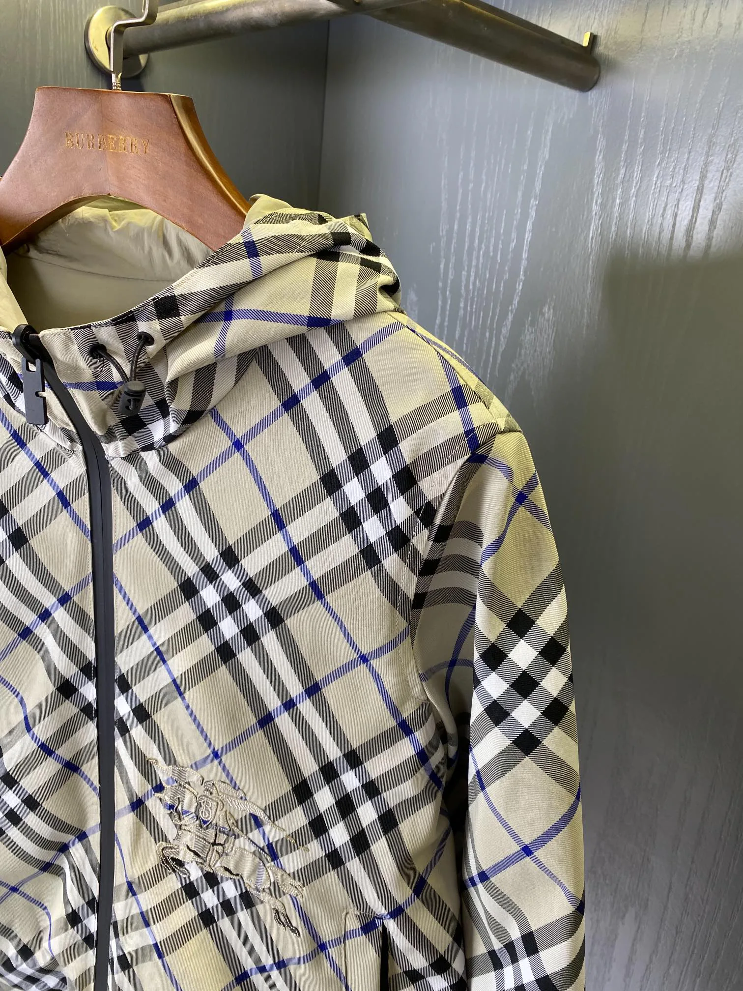 Куртки И Пуховики Мужские Burberry 13432887