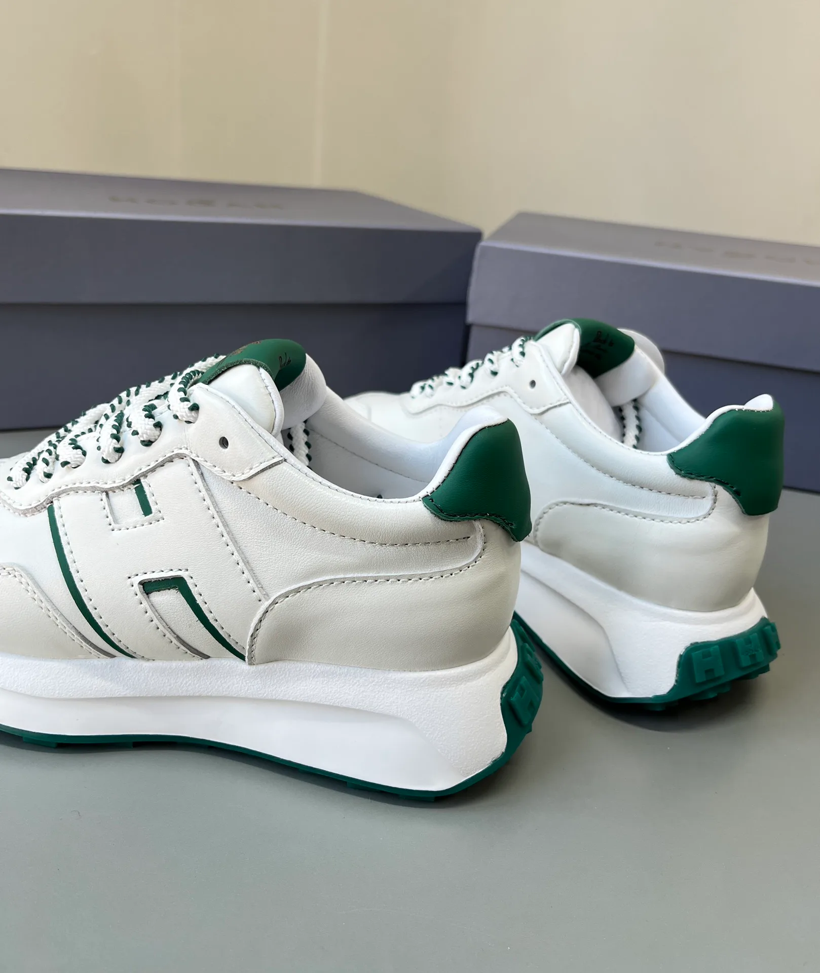 Кроссовки Женские Hogan 730257