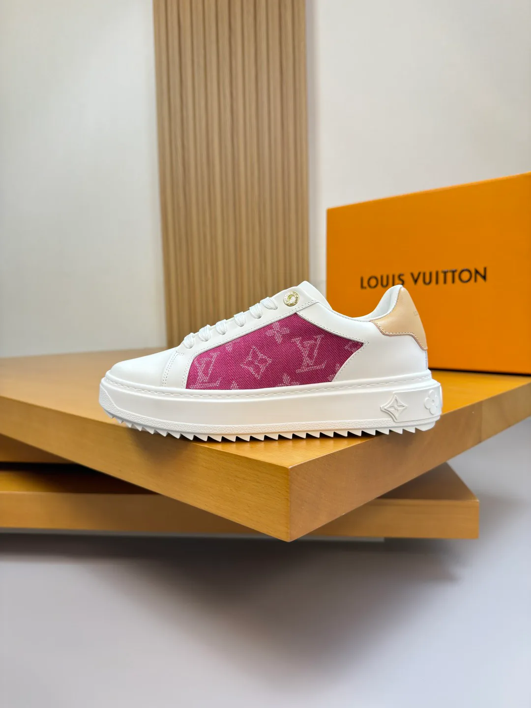 Кеды Женские Louis Vuitton 11918143