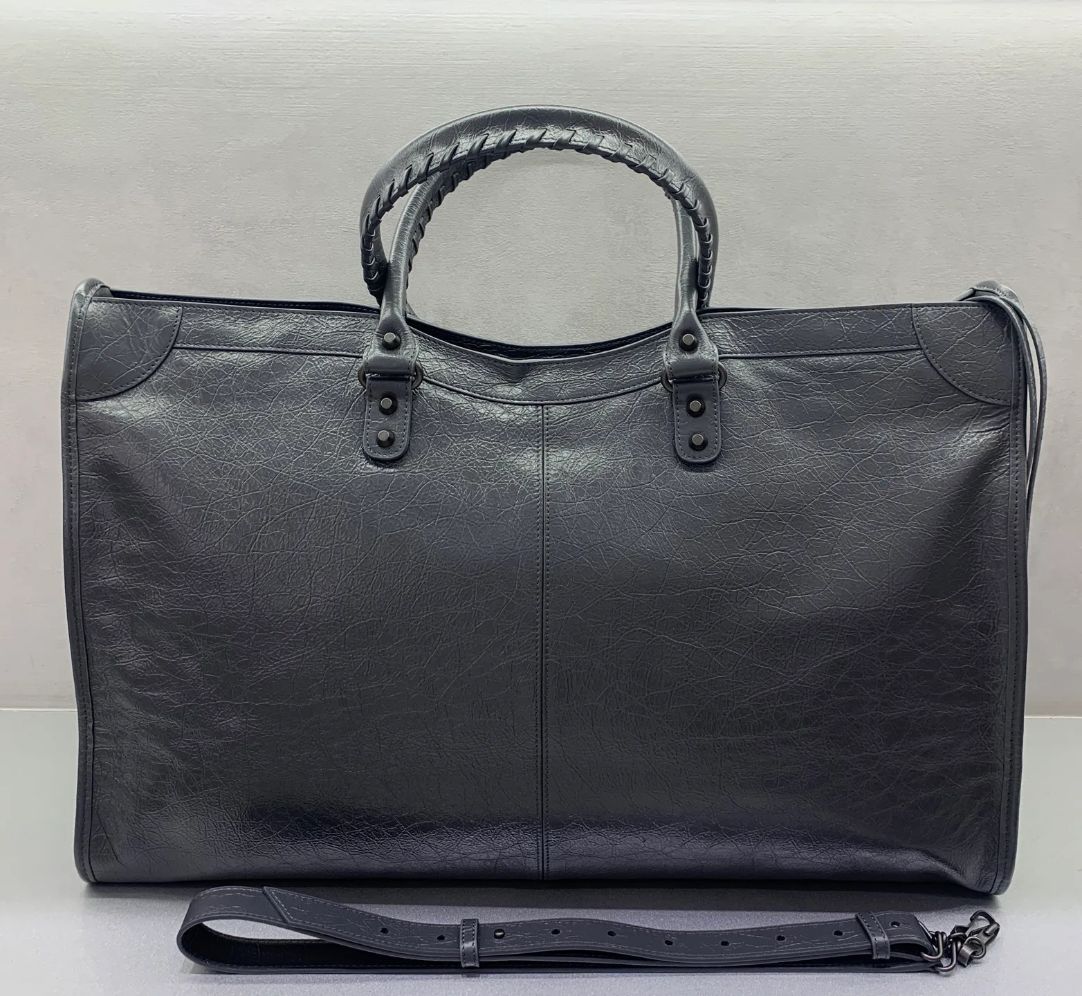 Классические Сумки Женские Balenciaga 18135896