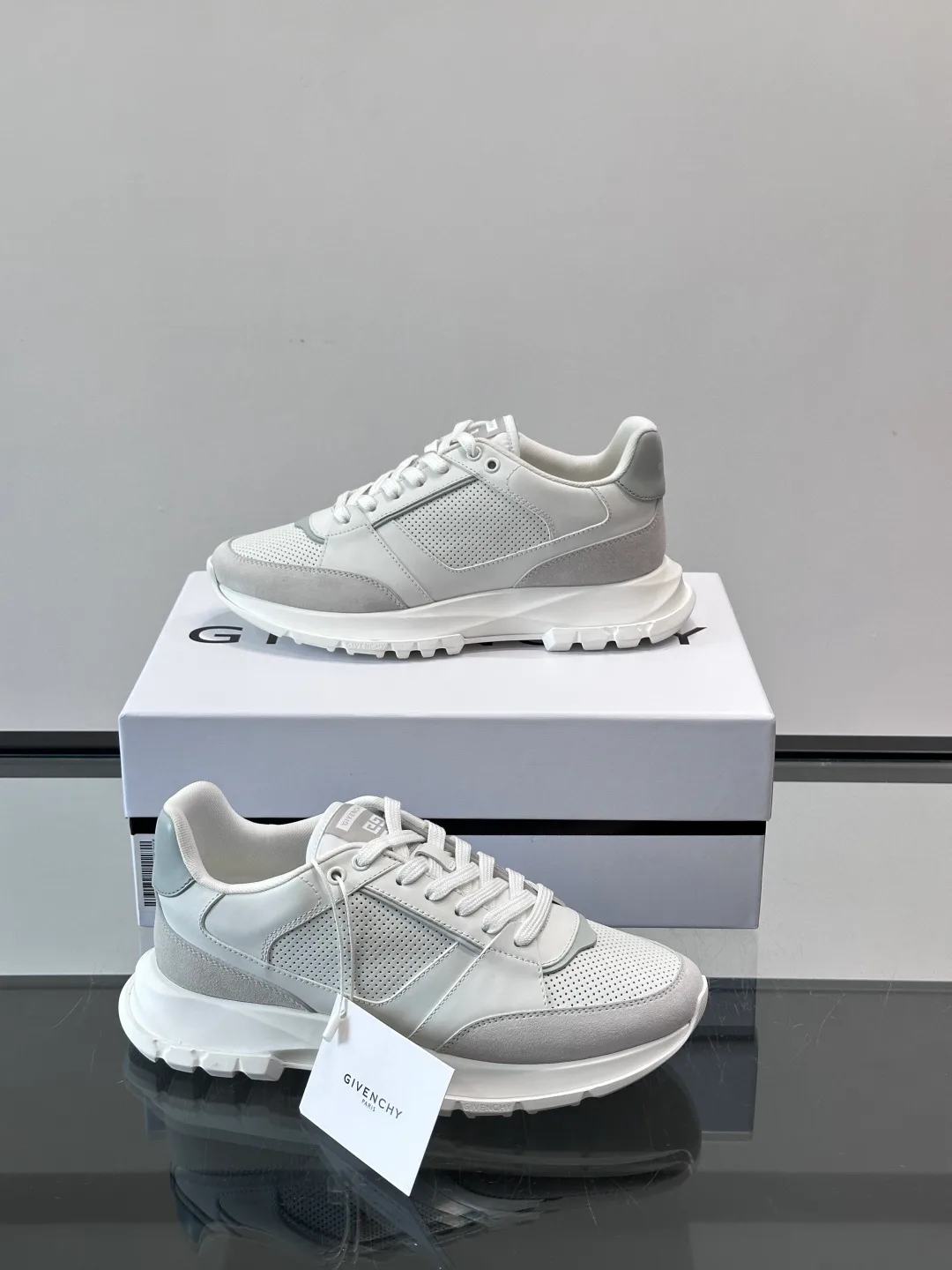 Кроссовки Мужские Givenchy 13553740