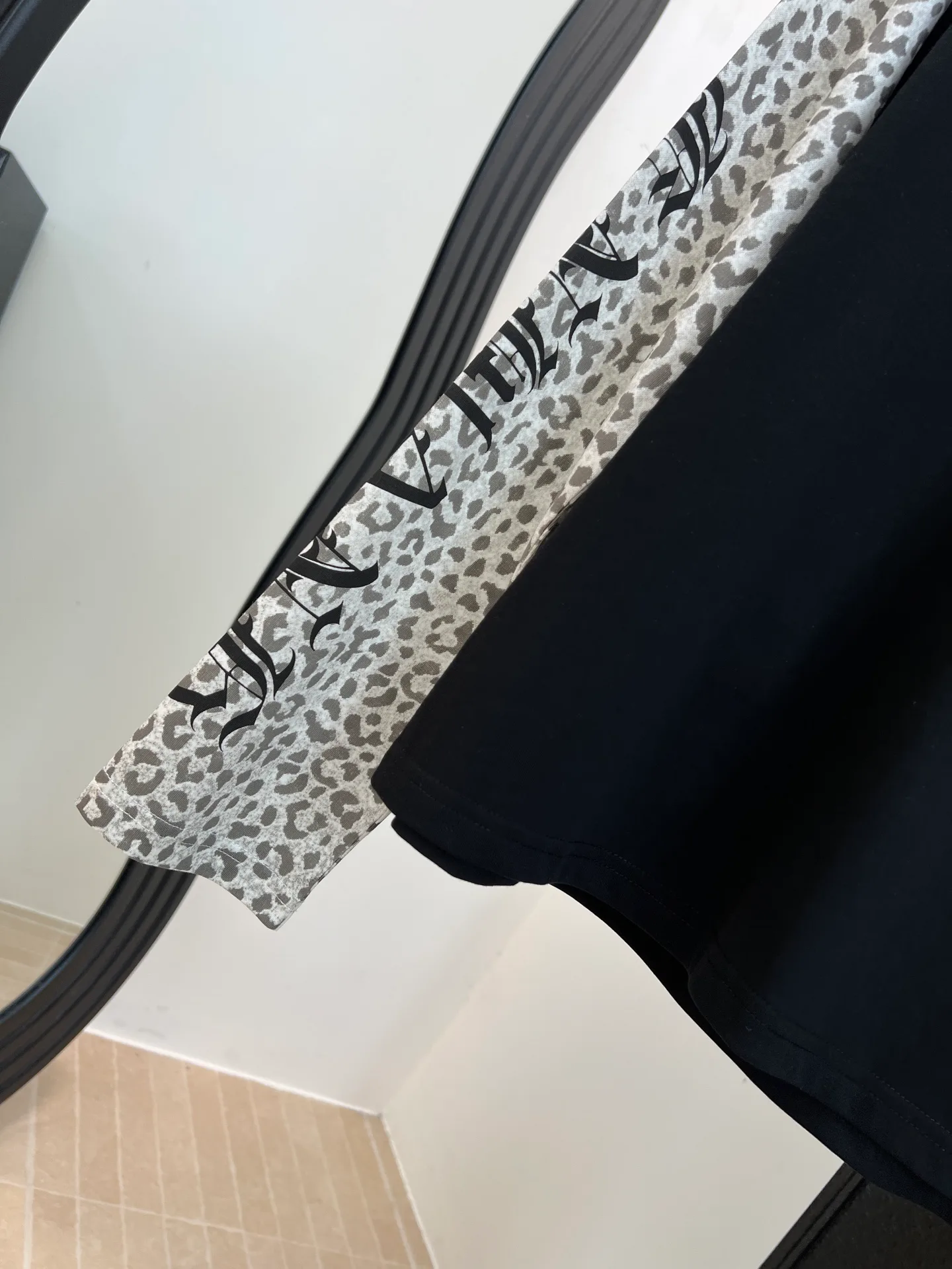 Футболки Женские Chrome Hearts 17571161