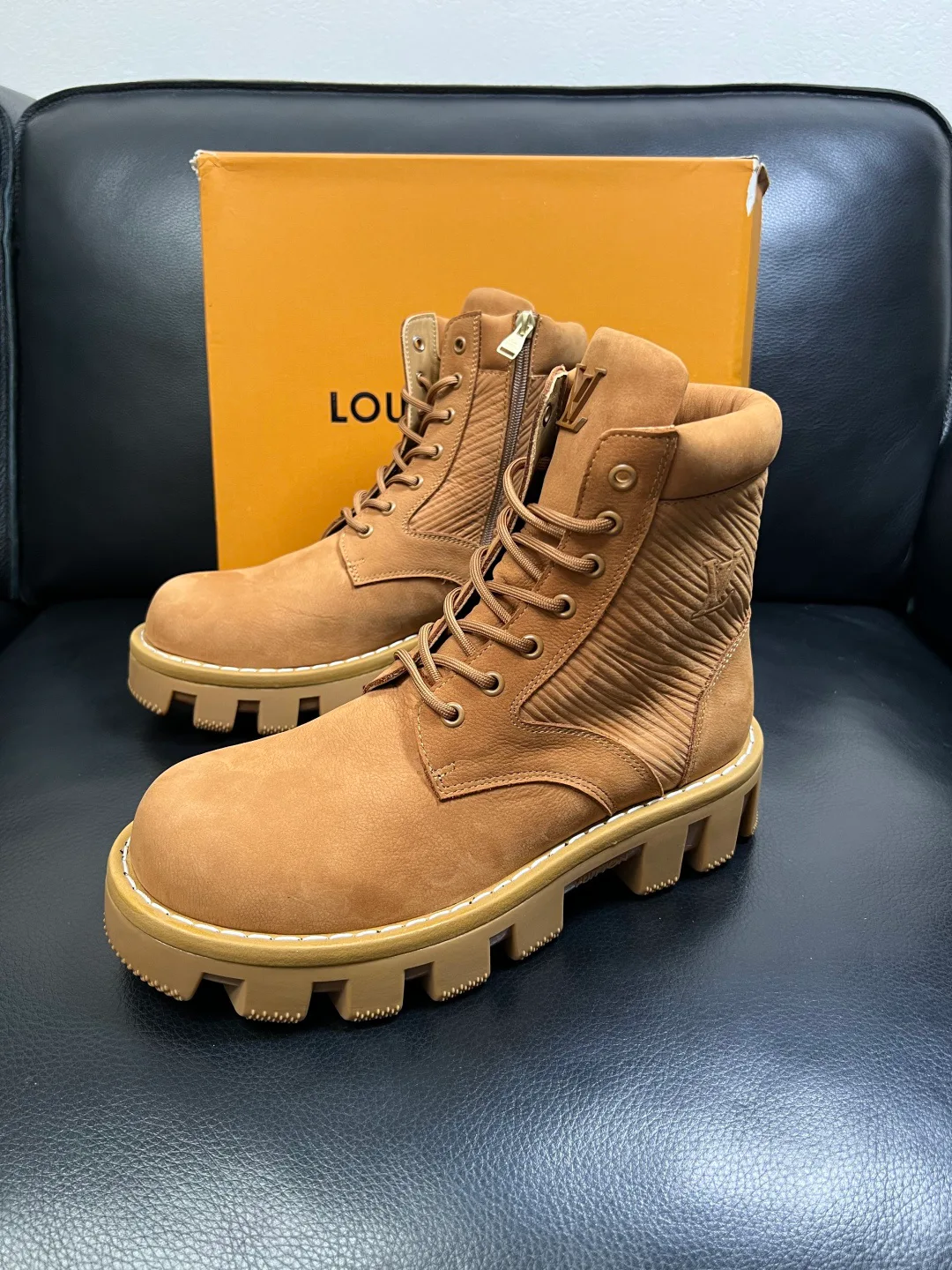 Ботинки Женские Louis Vuitton 369011