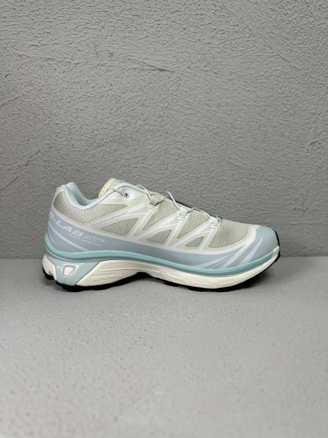 Кроссовки Женские Salomon 17962180