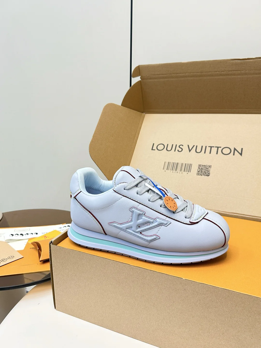 Кроссовки Женские Louis Vuitton 13561054