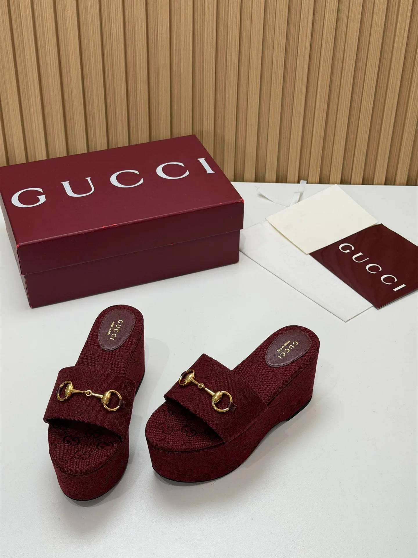 Босоножки Женские Gucci 17631675