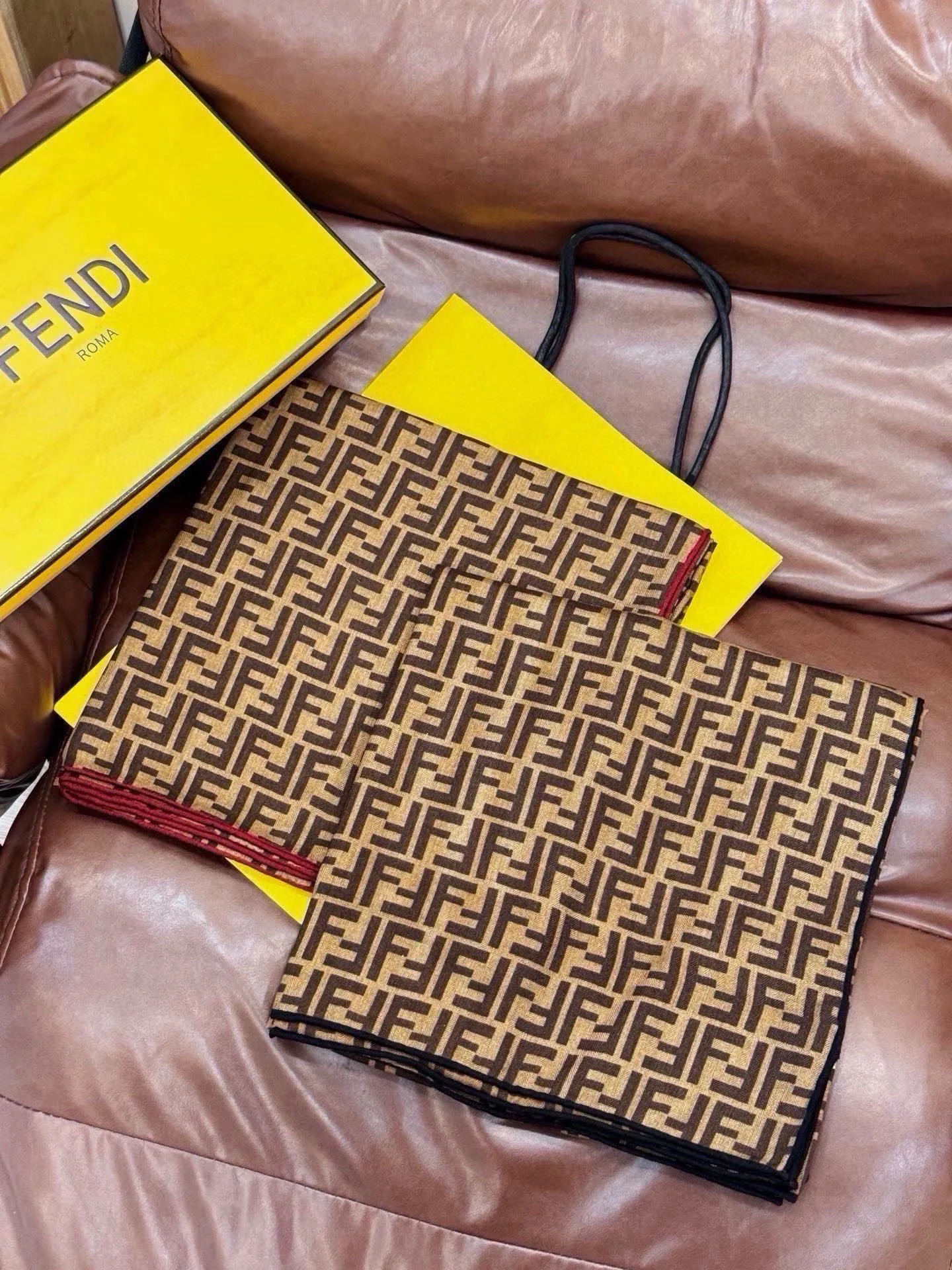 Шарфы Fendi 17631777